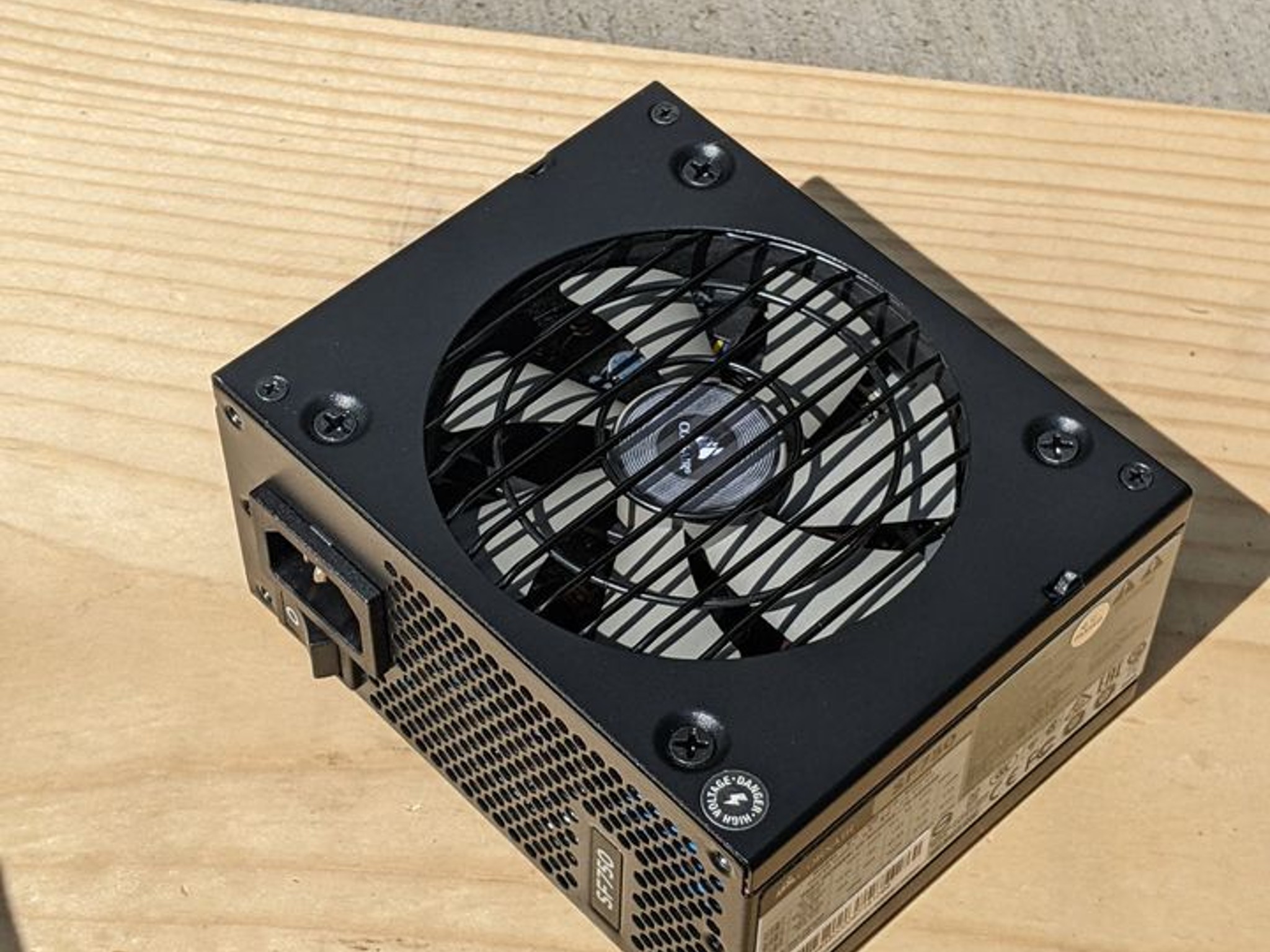 SFX Corsair SF750 Platinum Power Supply