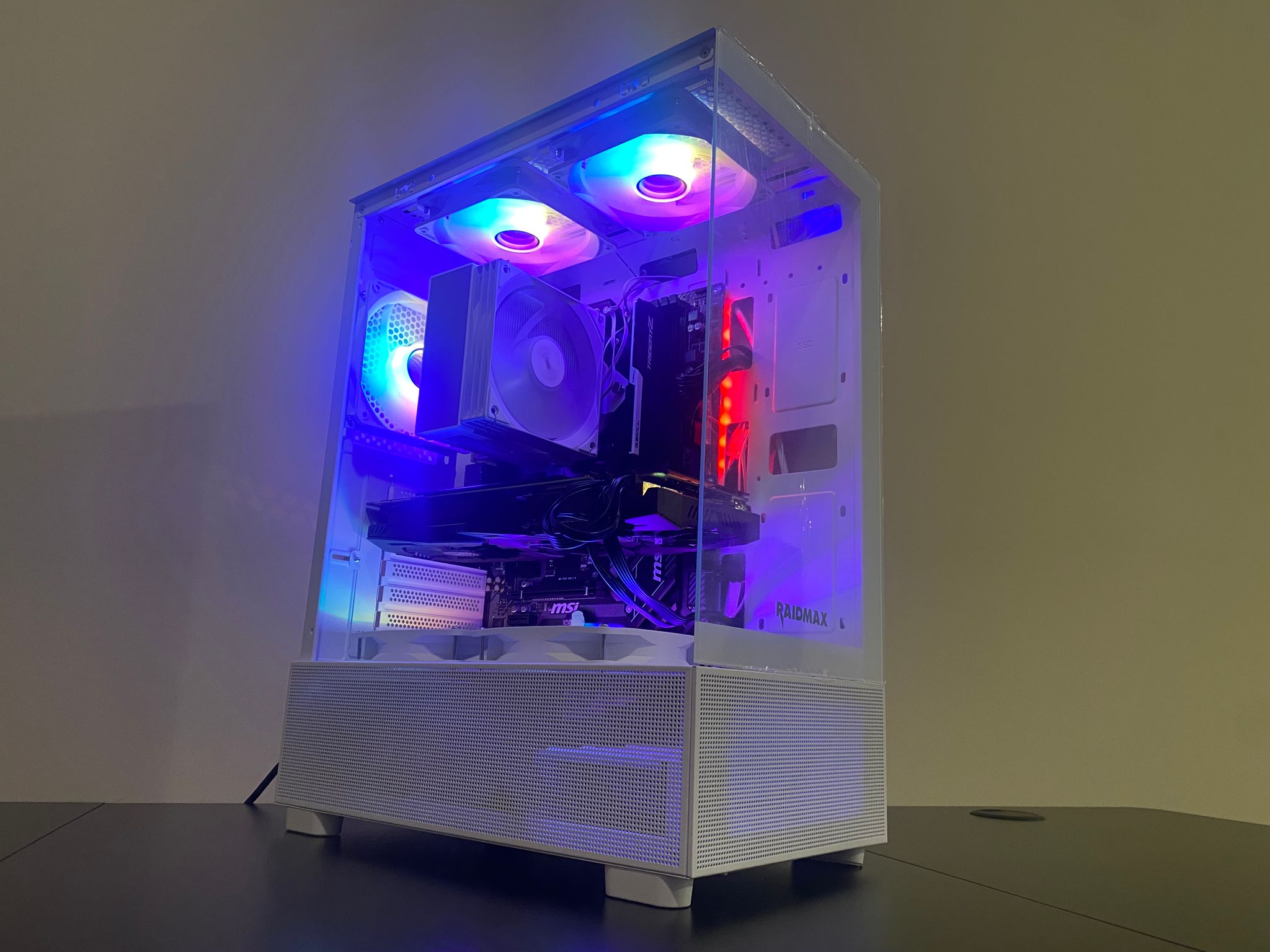 White RGB Gaming PC | Ryzen 5 3600 | GTX 1080 8GB | 16GB DDR4 | 500GB M.2 SSD