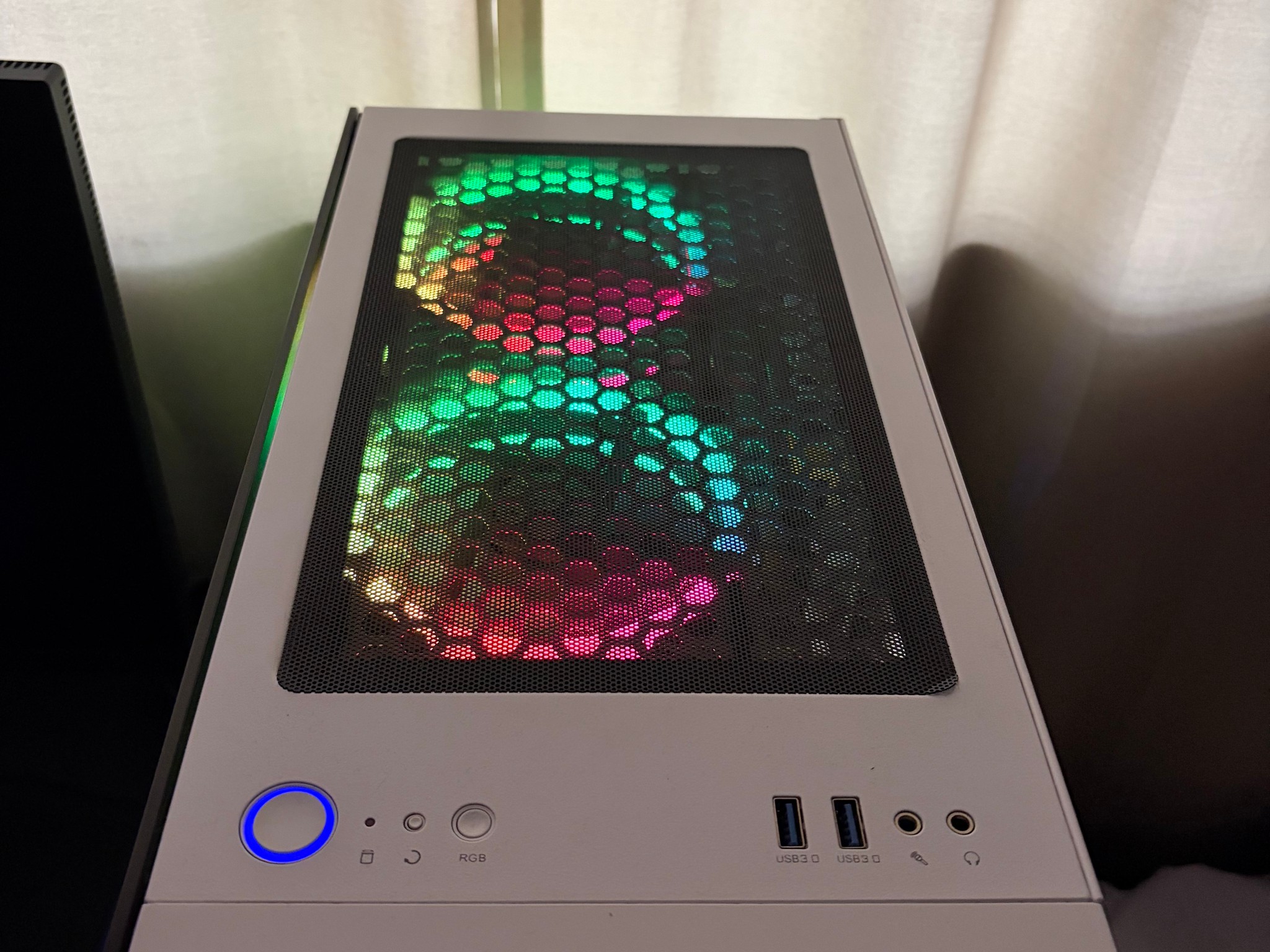 Gaming PC | Ryzen 7 3700X | RTX 2060 6GB | 16GB RAM | 1TB SSD | Ready to Play