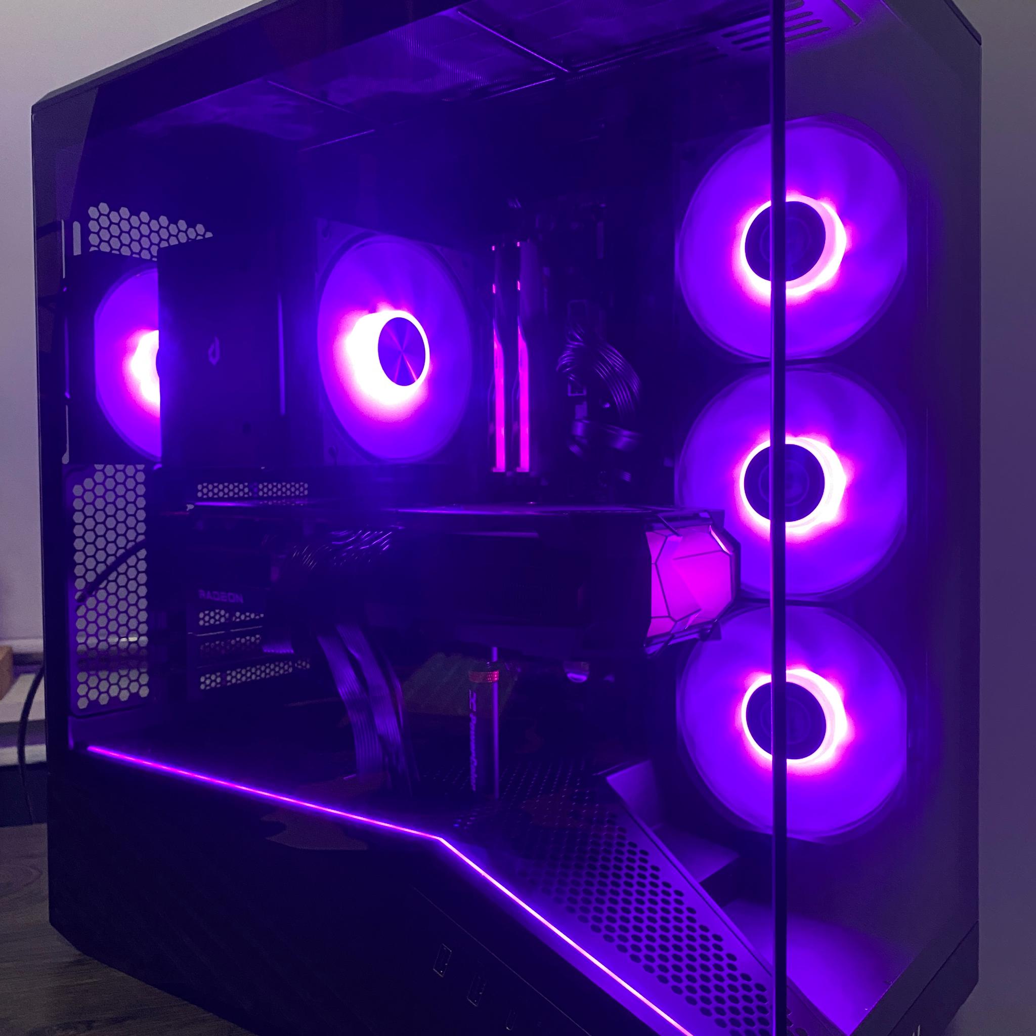 RX 9070 XT Custom Gaming PC - Ryzen 7 7800X3D, 32GB RAM, 2TB NVMe SSD