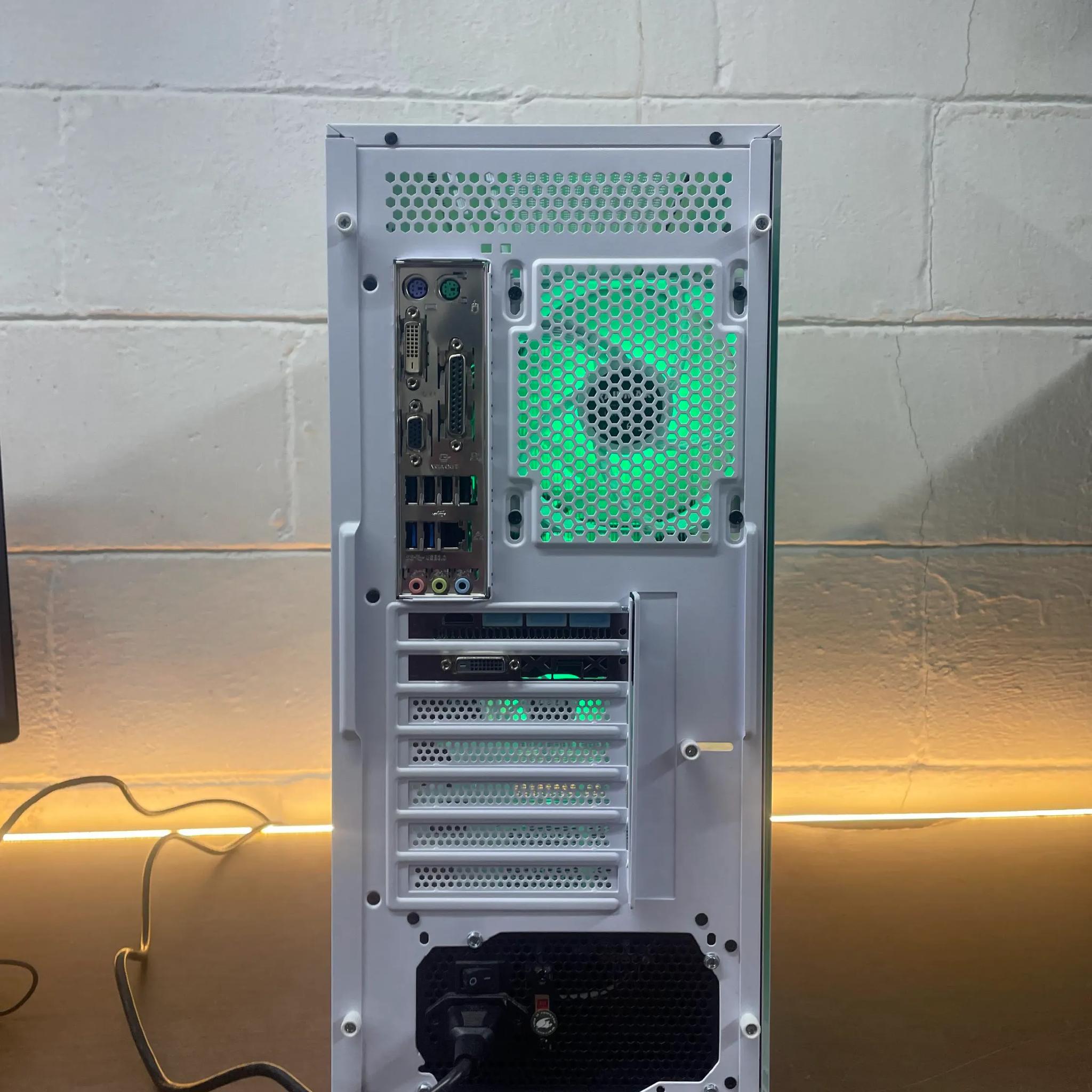 Budget Gamer PC | GTA & Fortnite READY | Intel i7 / RX580 / 8GB / 1.1TB Win 11 Pro + Wi-Fi