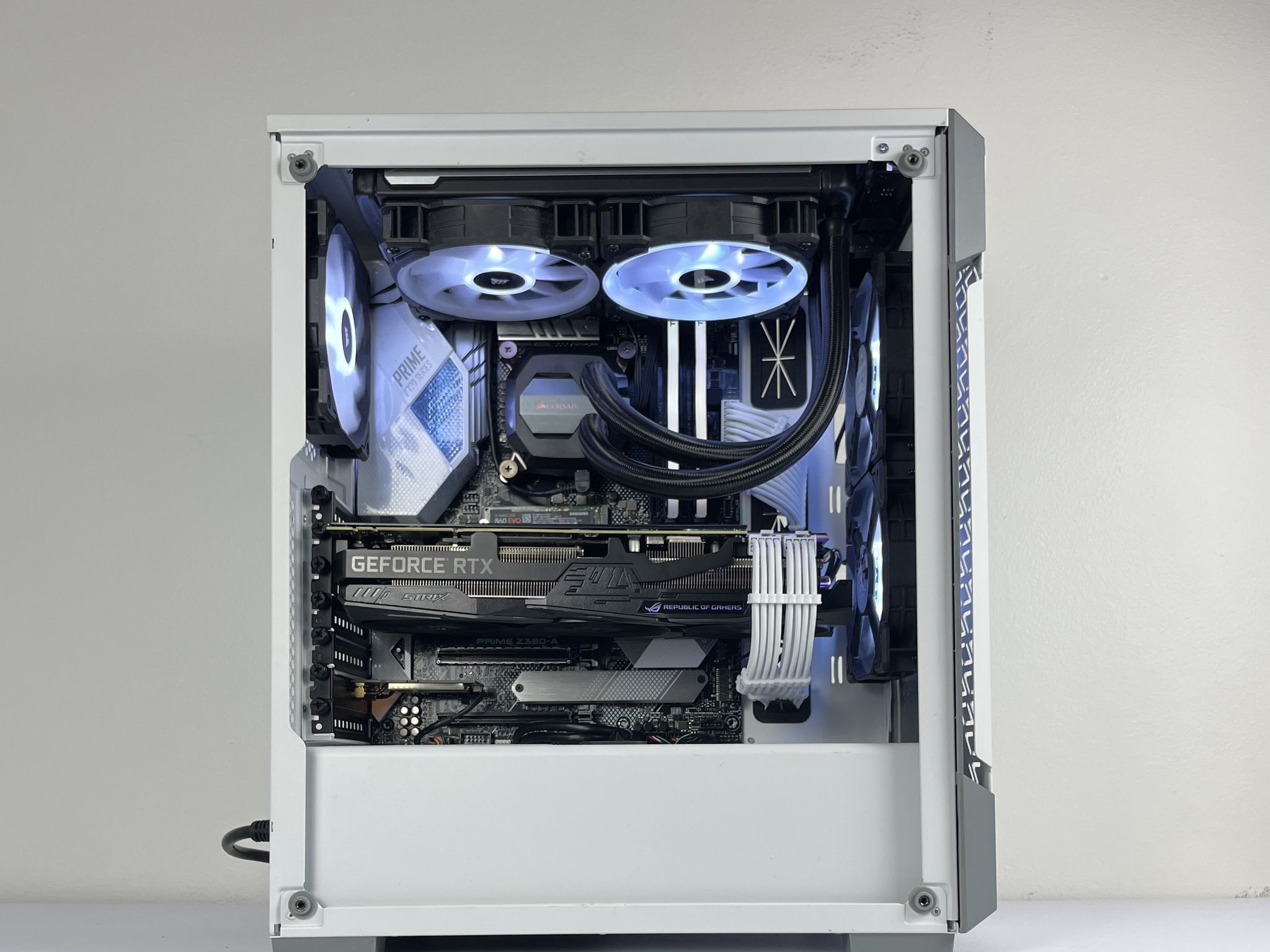 ❄️GLACIER❄️ | 1440p Gaming PC | Intel i7 9700k | Asus RTX 2080 | 32GB DDR4 3600MHz
