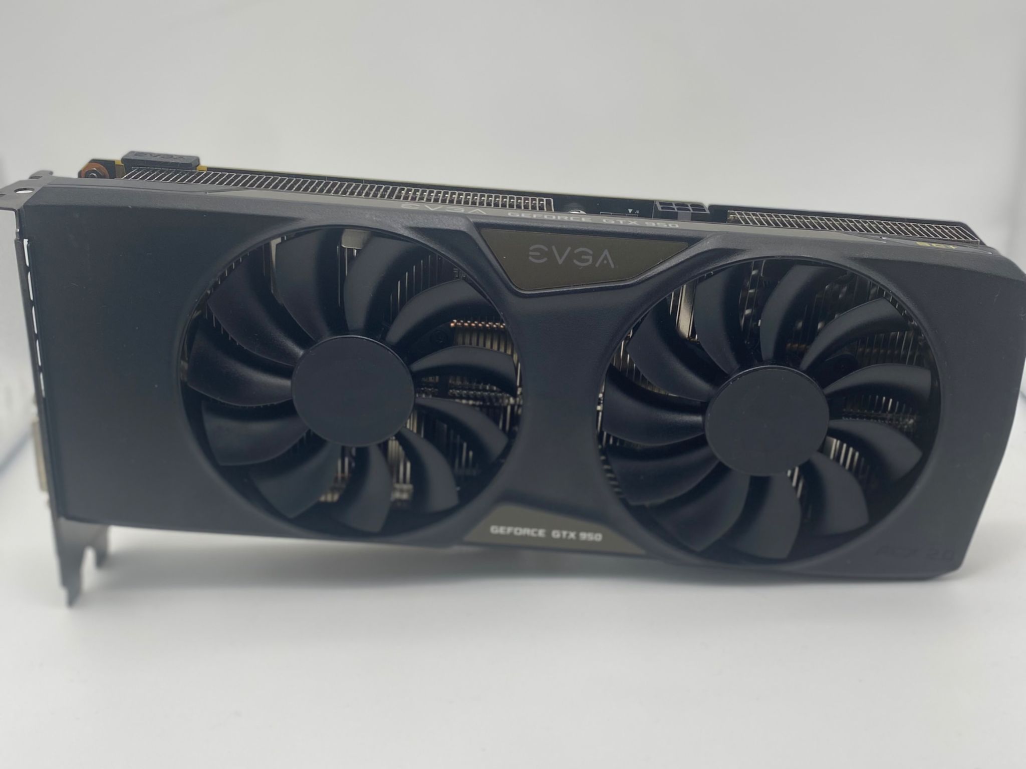 EVGA GEFORCE GTX 950 sc acx 2.0 Video graphics card 2GB GDDR5