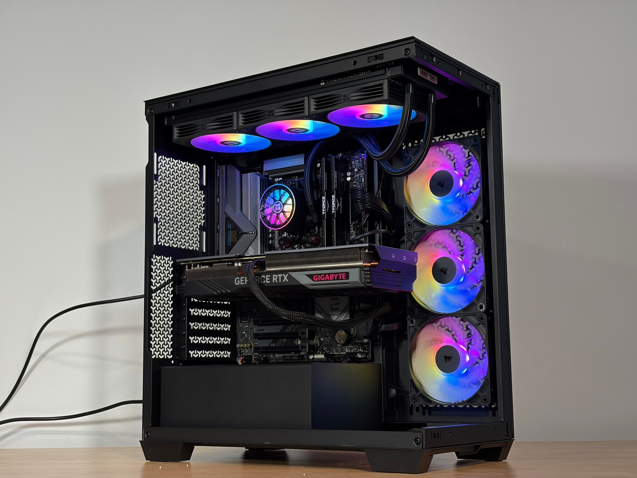 RTX 4070ti Ryzen 5 7600x3d Gaming PC