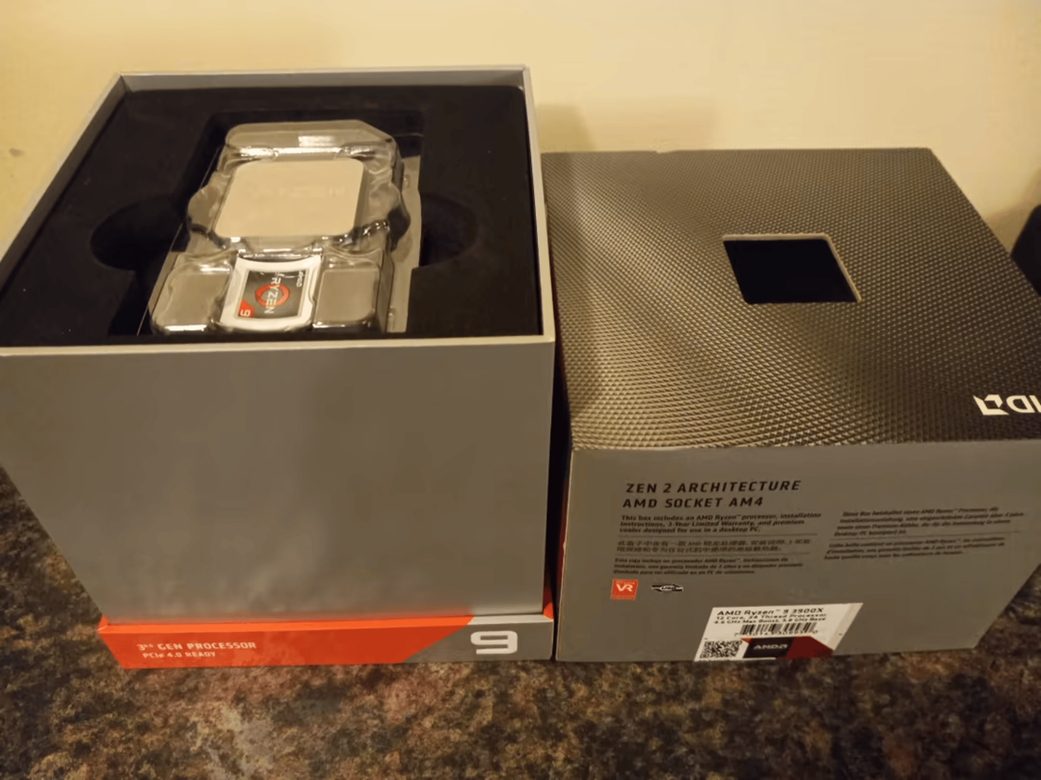 AMD Ryzen 9 3900X