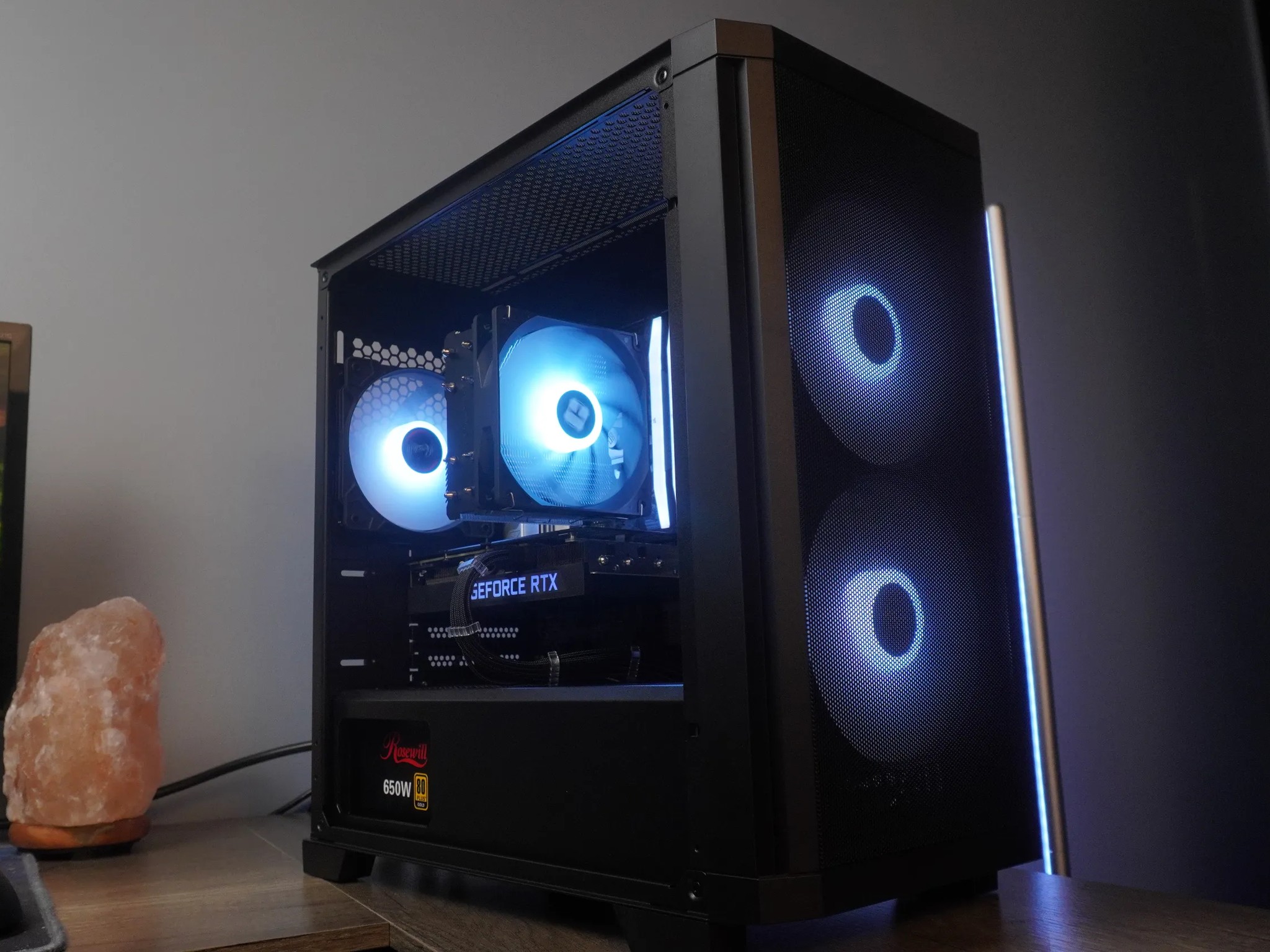 🖤 STEALTH 🖤 AM5 1440p/1080p GAMING MACHINE 💚RTX 3060ti 🧡 Ryzen 5 8400f | 32GB | 1TB | WIFI