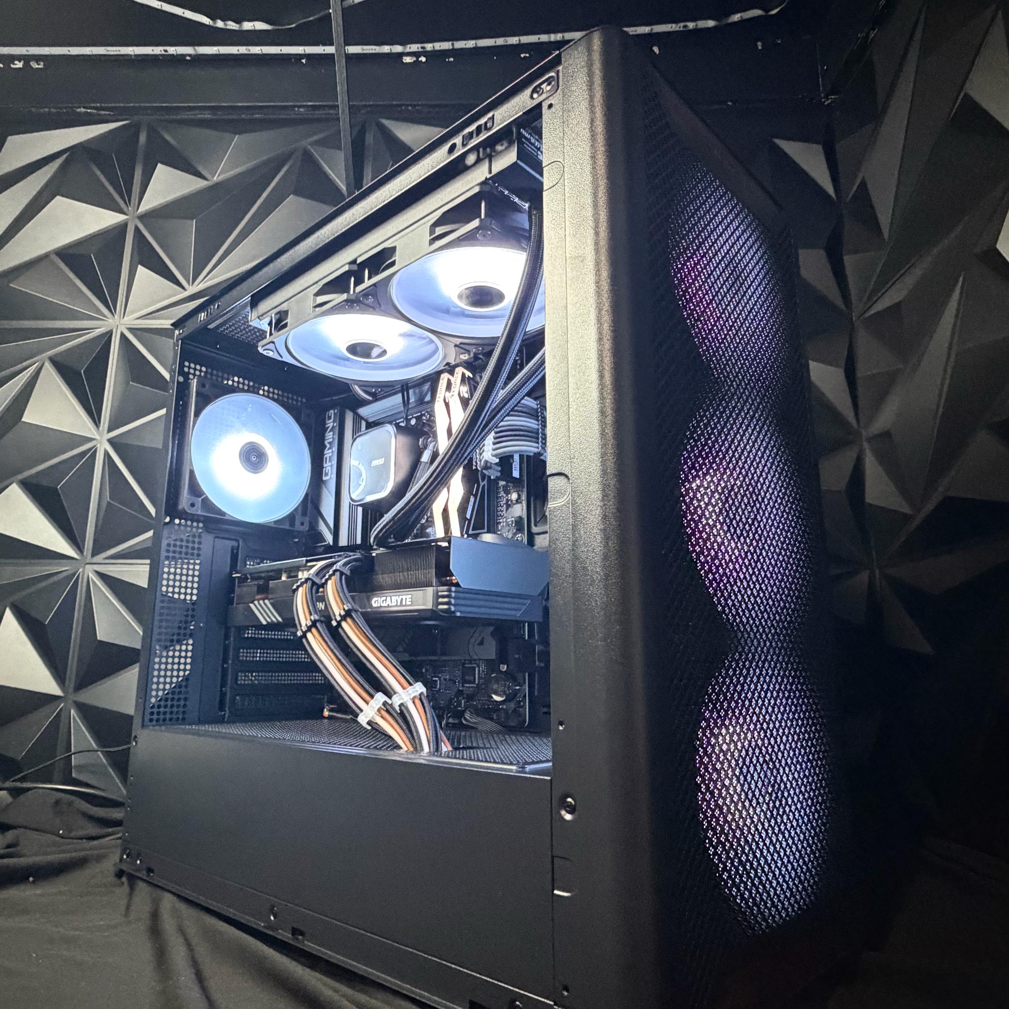 🌑🌲 MIDNIGHT WOOD 76 🌲🌑Ryzen 5 7600X| RX 7600XT 16 GB | 16 GB DDR5| 1.5 TB NVMe| 650W PSU