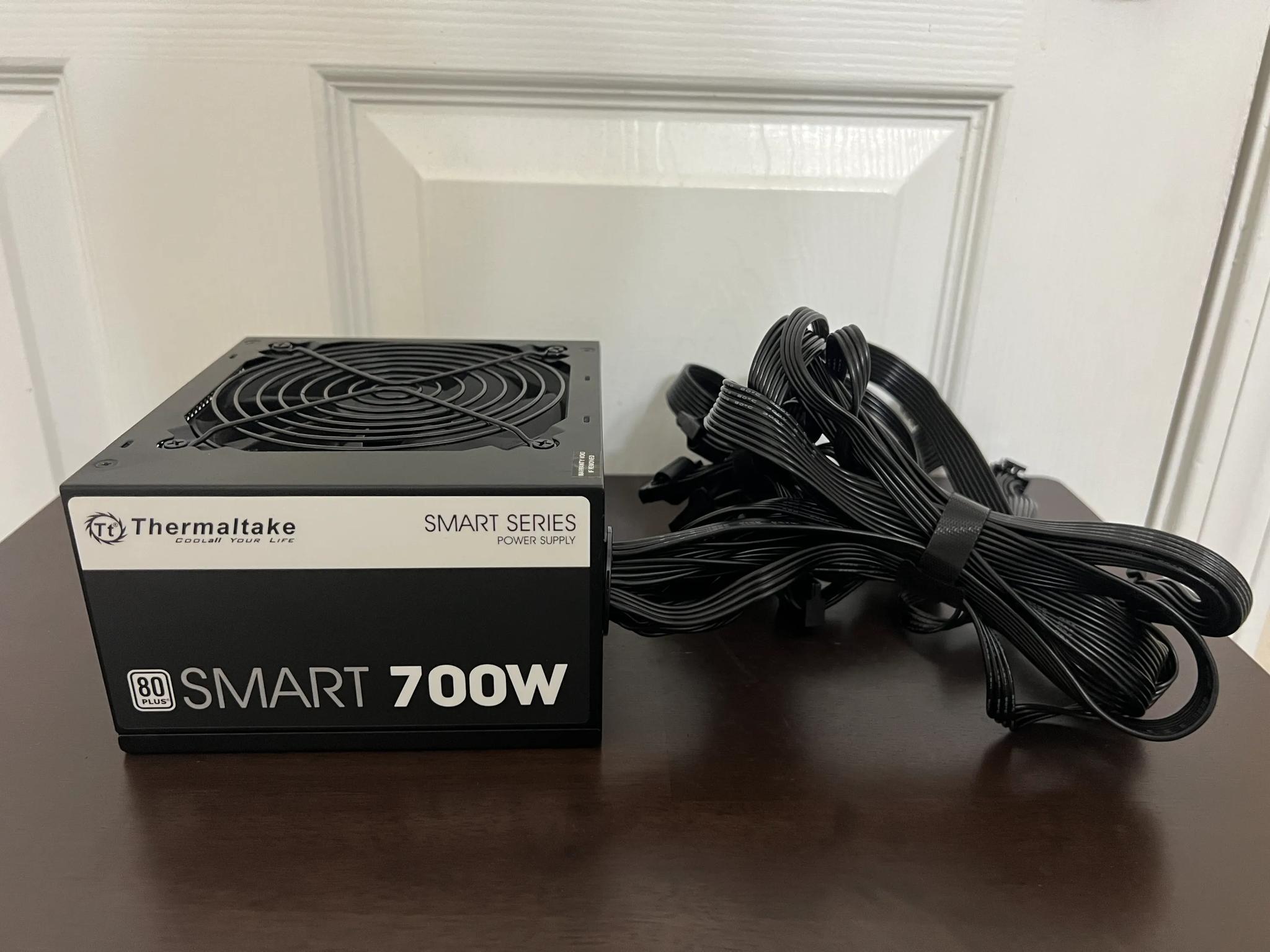 Bundle! Thermaltake SMART 700W 80+ White Power Supply + AsiaHorse 18AWG PSU Cable Extensions