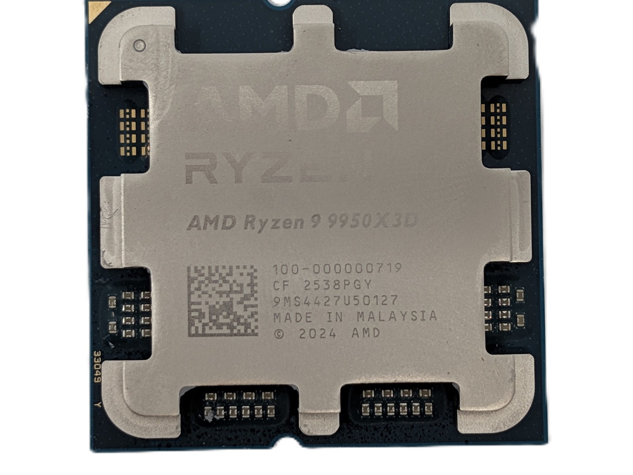 AMD Ryzen 9 9950X3D 16-Core 32-Thread AM5 CPU – Excellent Condition