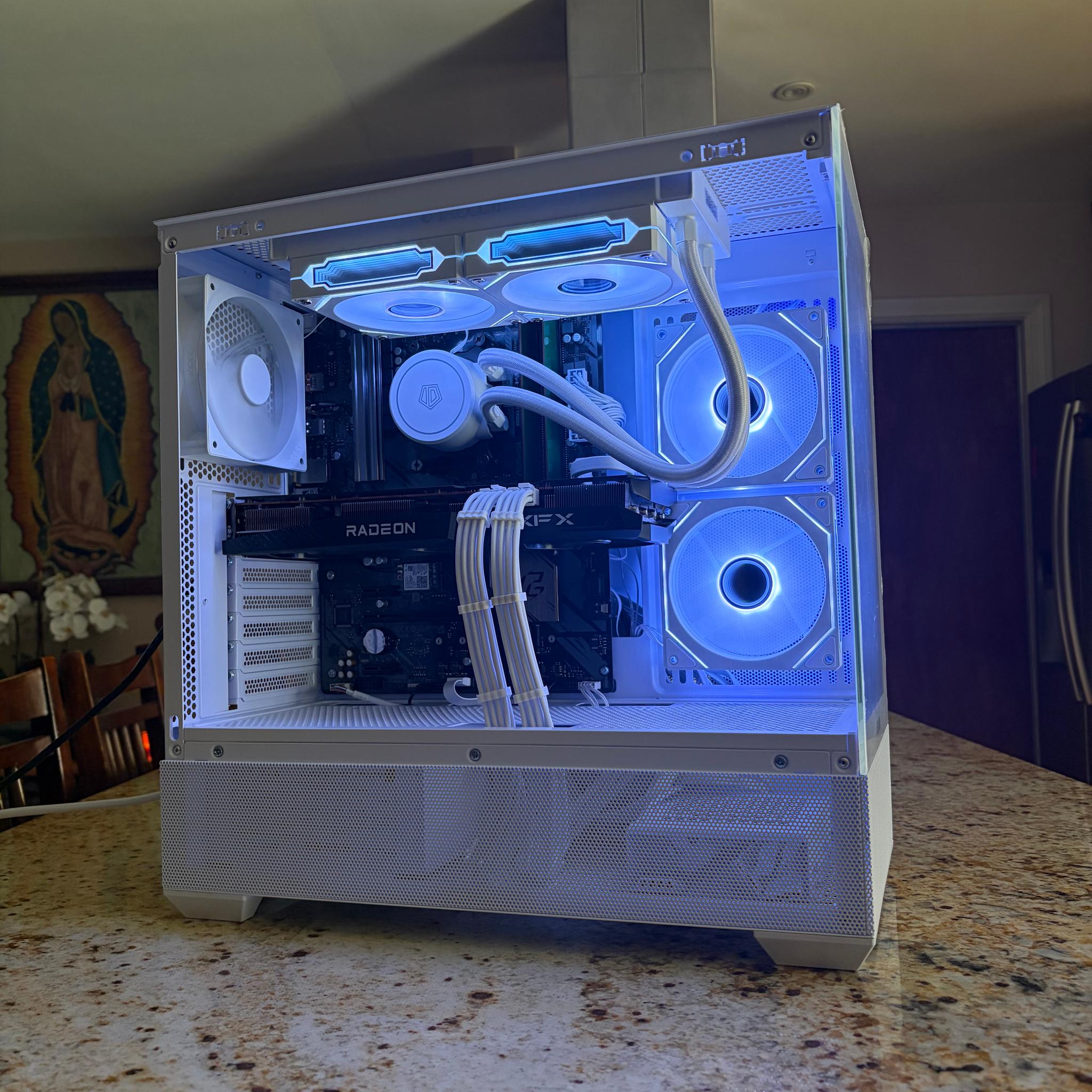 White Gaming PC | RX 6700XT 12GB | RYZEN 5 3600 | 16GB RAM | 1TB SATA SSD | Wi-Fi + Bluetooth