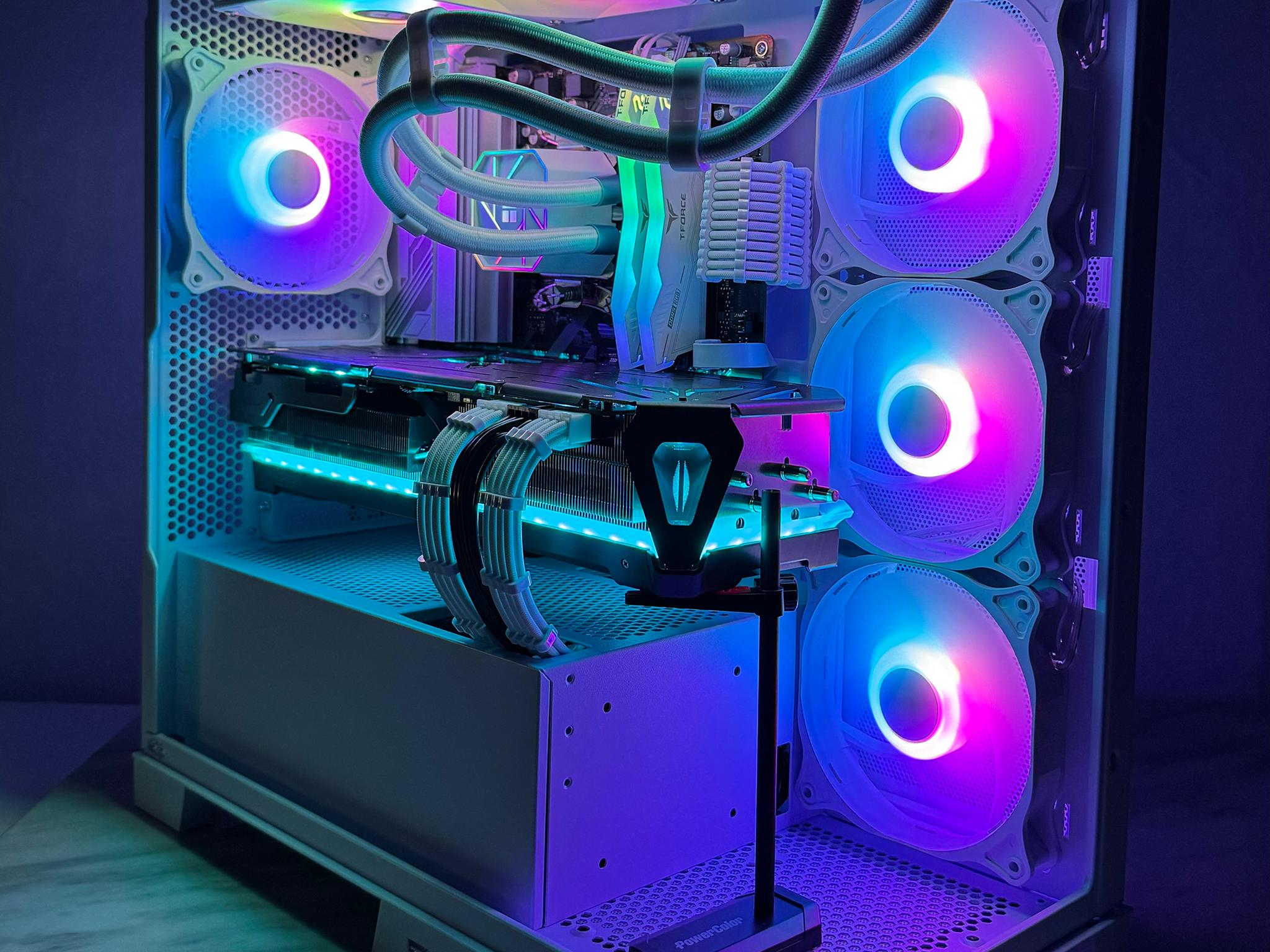 ⬜️⚫️Ultimate 4K/1440p Gaming workstation◻️Rx 7900 XTX◻️Ryzen 7 8700F ◻️W11 pro◻️32gb Ram◽️1Tb ⚫️⬜️