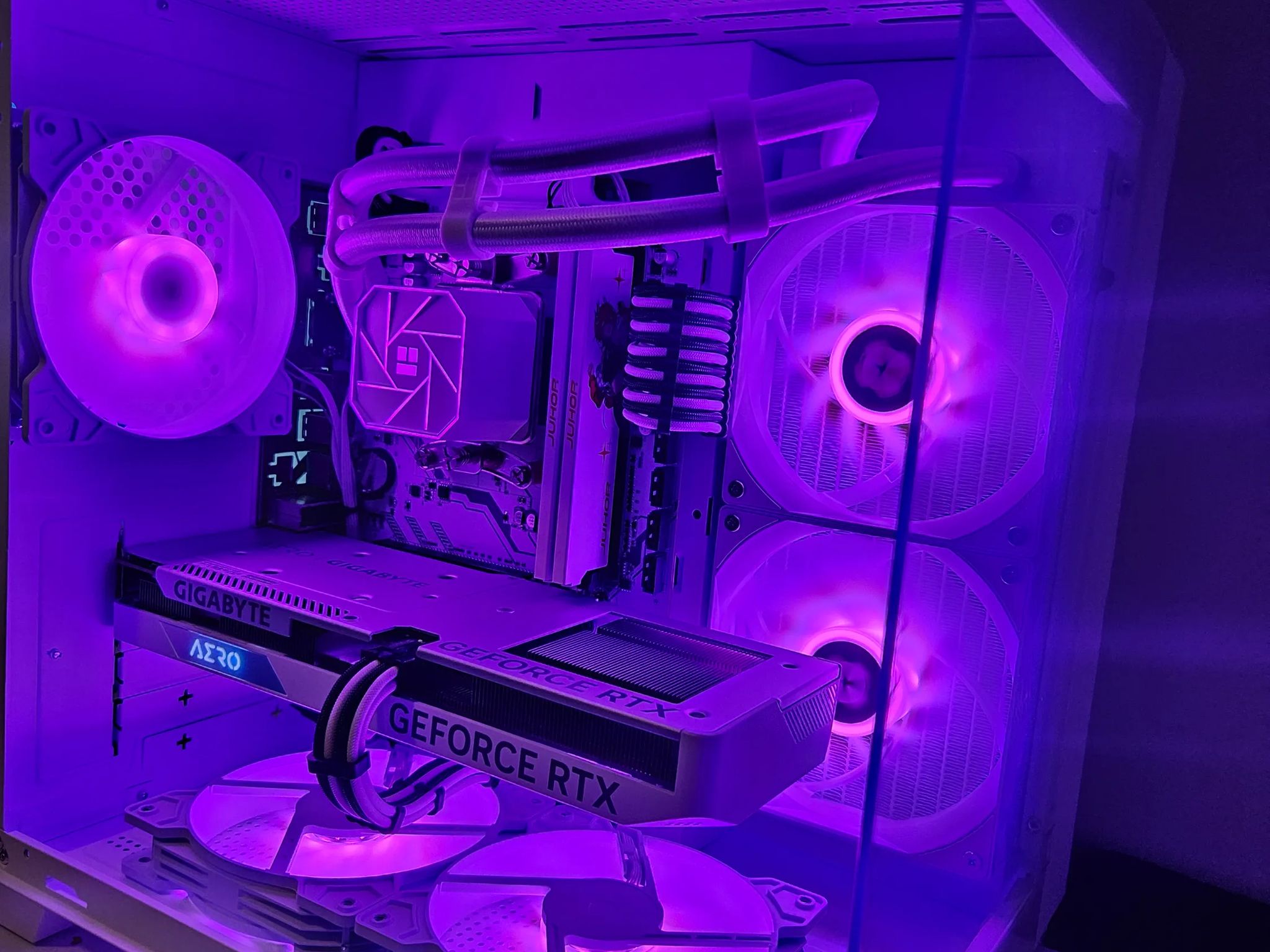 Arctic Rig Liquid Cooled Ryzen 5 / 16GB DDR4 / 1TB SSD / RTX 4060