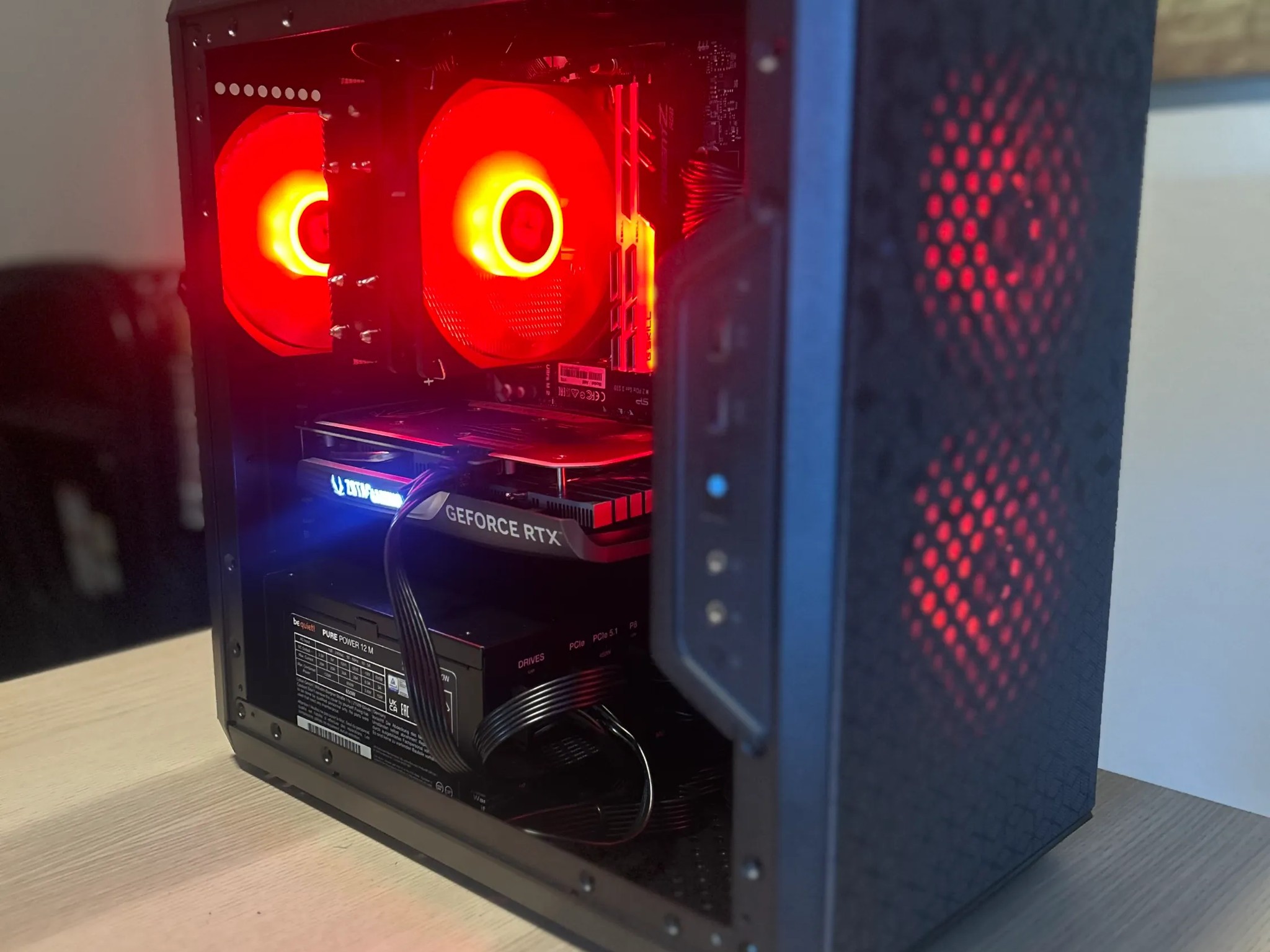 RTX 4060 / AMD Ryzen 5600x / 1TB M.2 / 16GB DDR4 / 650W 80 Plus Gold