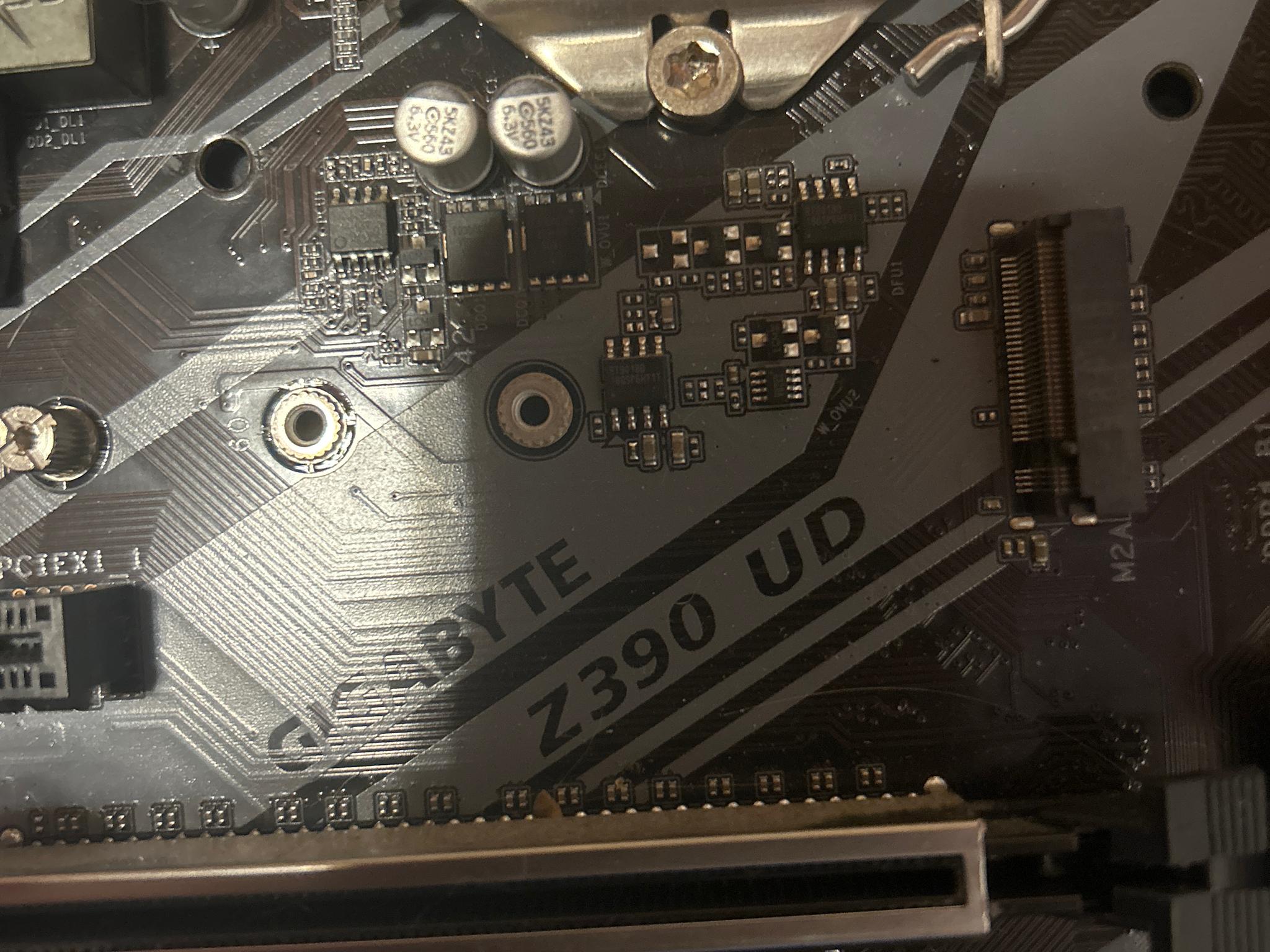 Z390/I5 9400F UNTESTED