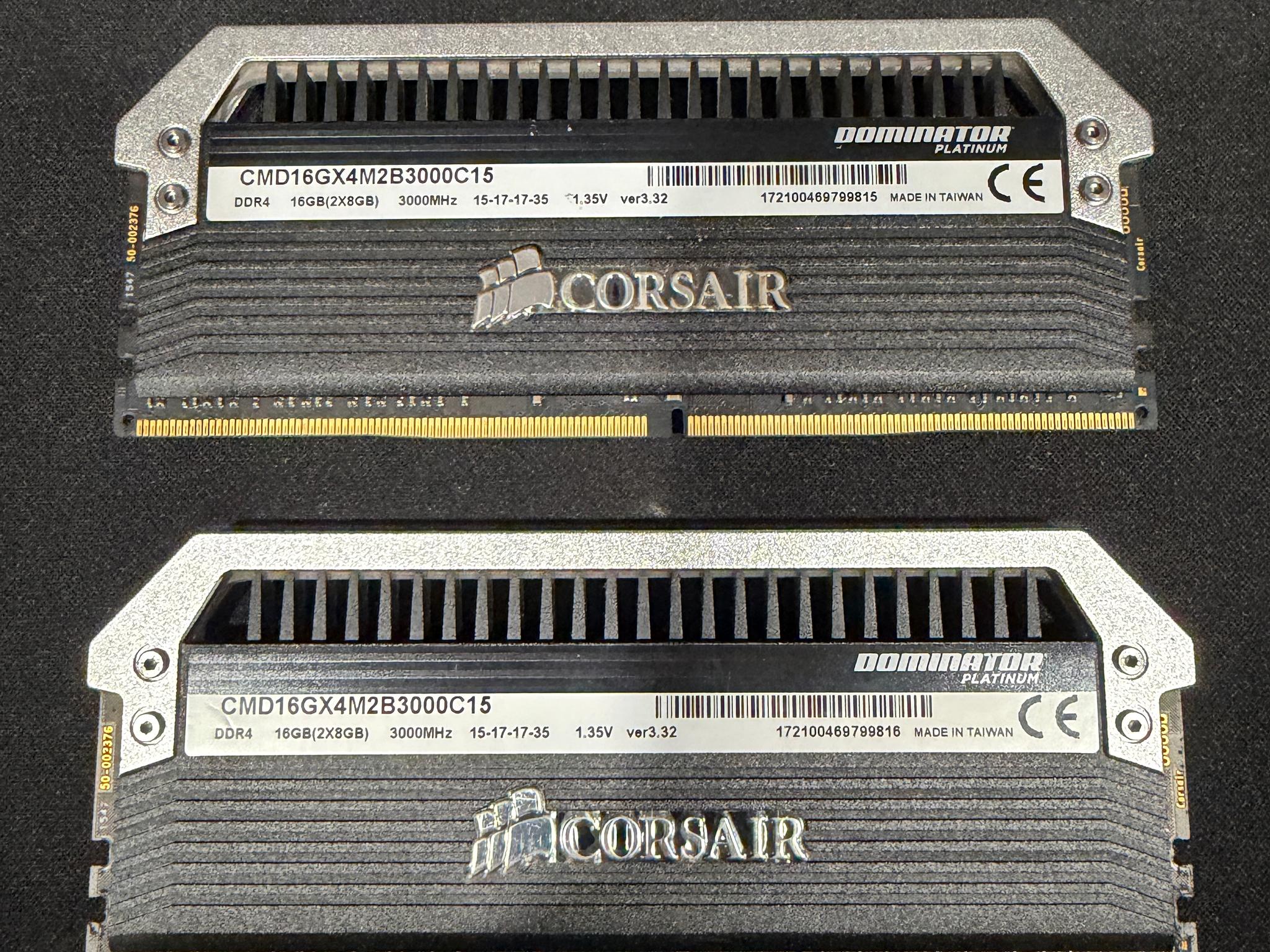 16Gb (2x8) Corsair Dominator 3000Mhz