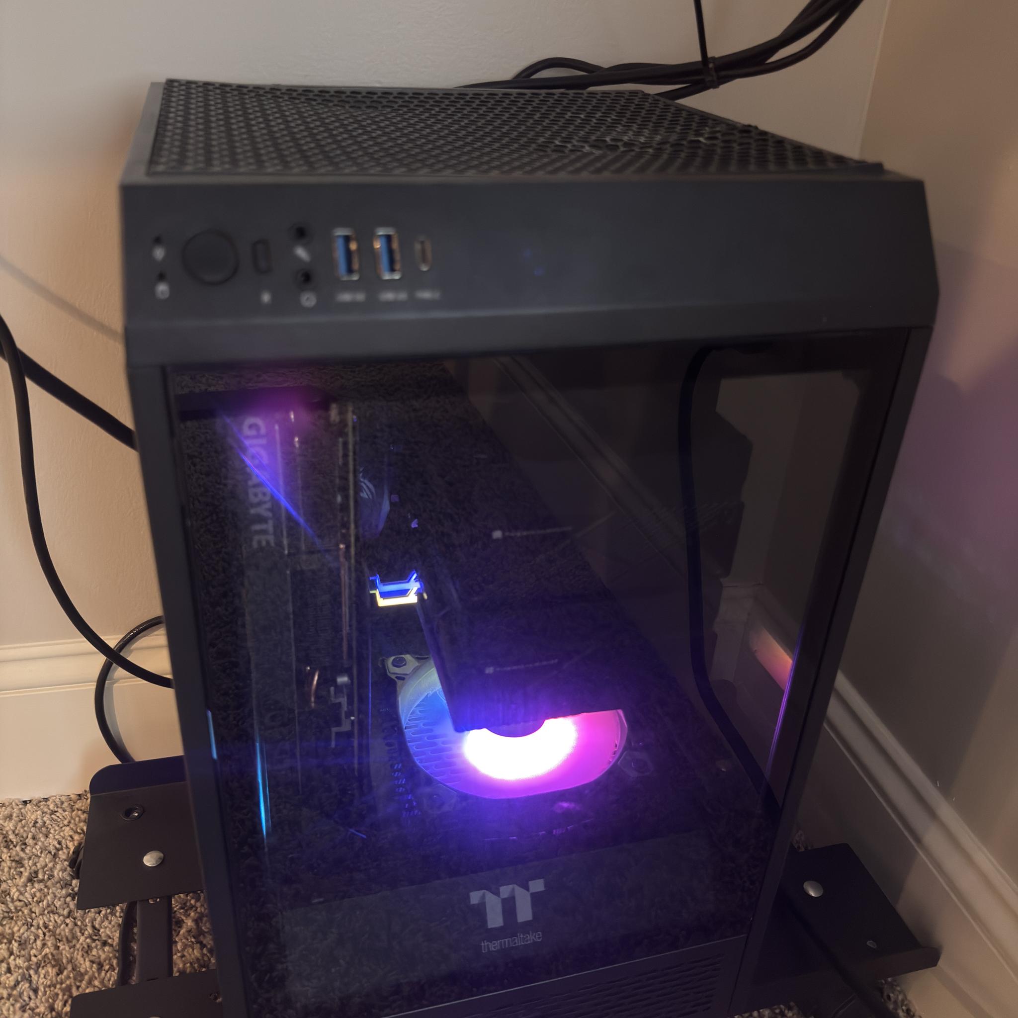 Thermaltake Reactor 380 - Custom Gaming PC Build