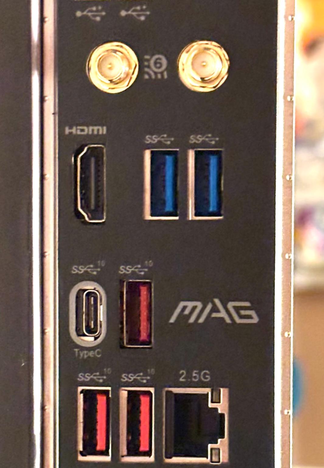 MSI MAG X570 TOMAHAWK WIFI Motherboard