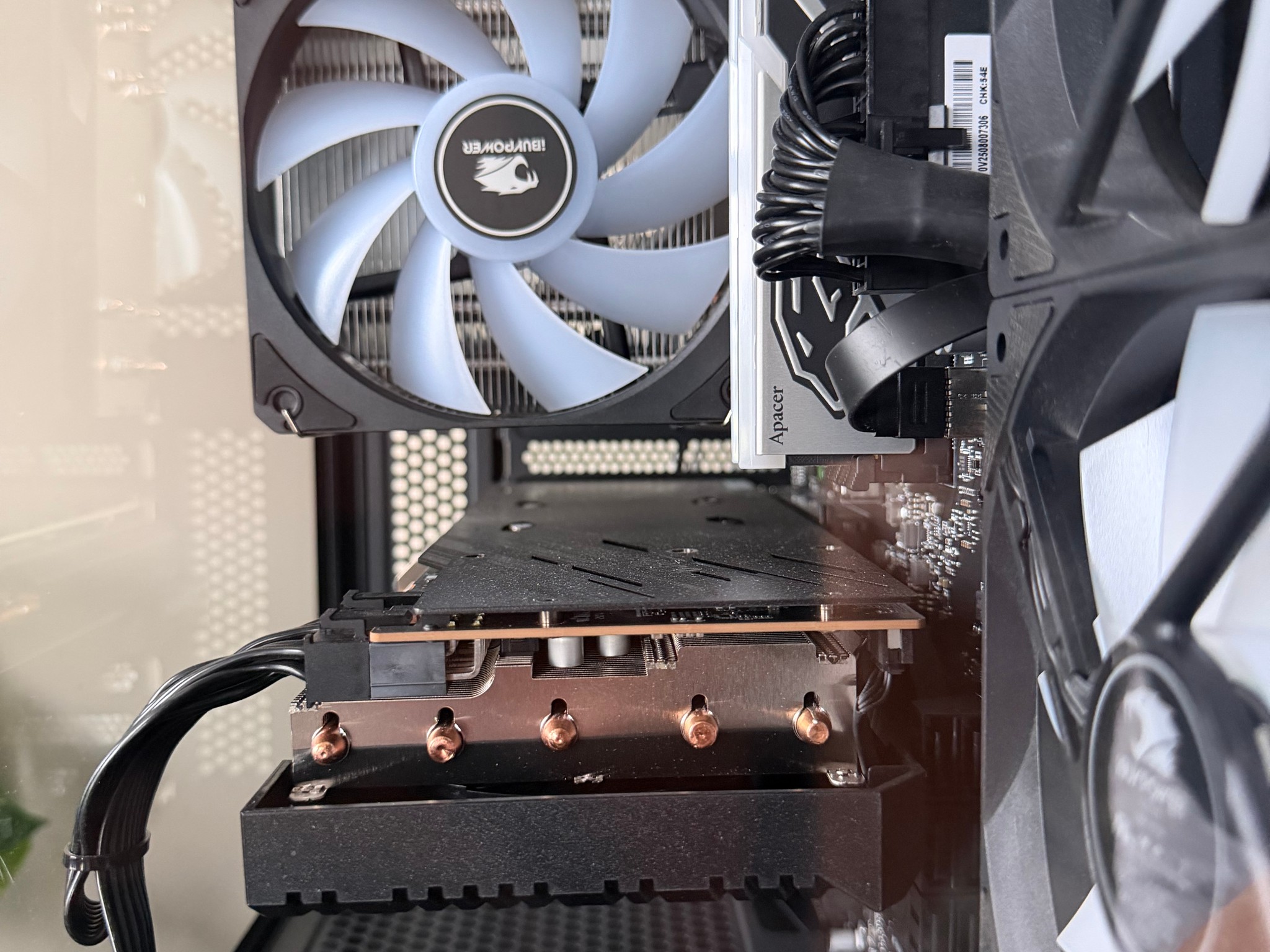 🔥 FAST 1440P GAMING PC – RX 7700 XT / Ryzen 7 / 32GB DDR5 🔥