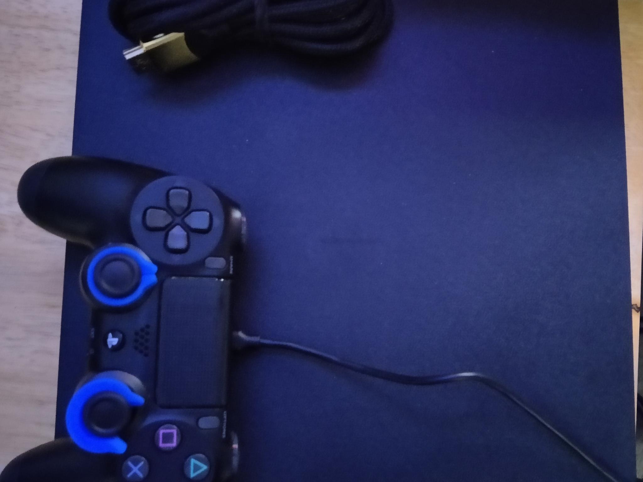 PS4 Slim 1TB – Firmware 12.52 (Jailbreakable) – GameStop Refurbished – Excellent Condition