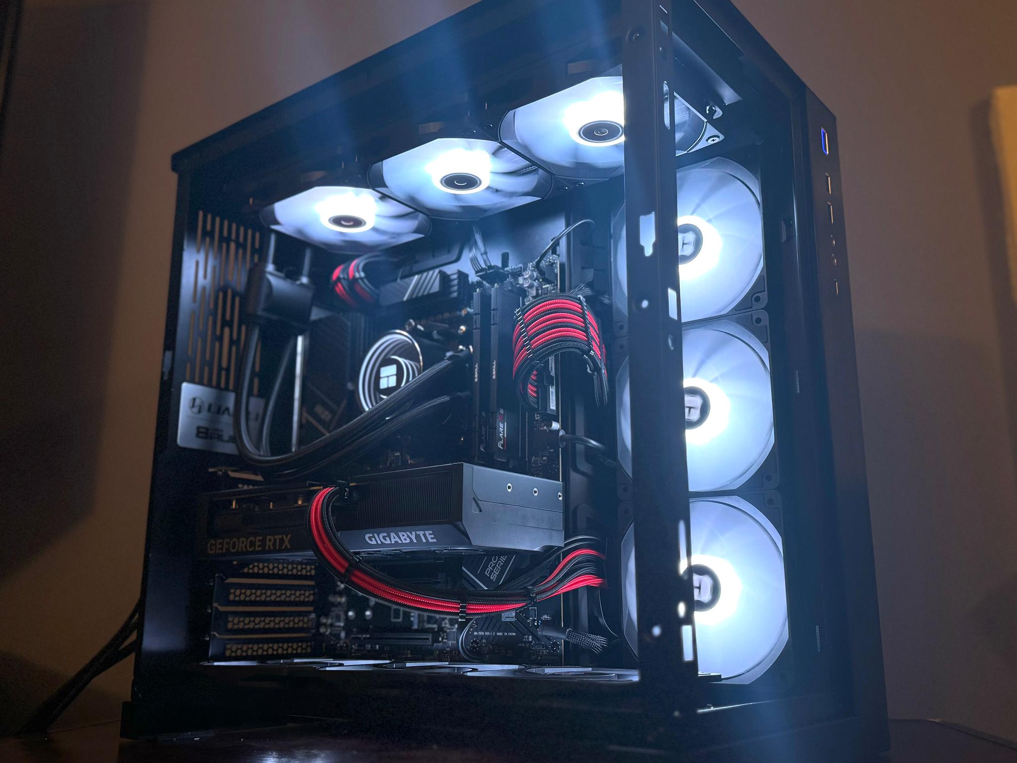 ⬛️Black Box⬛️ RTX 4070 | Ryzen 7 7700X | 32GB DDR5 | 1TB SSD