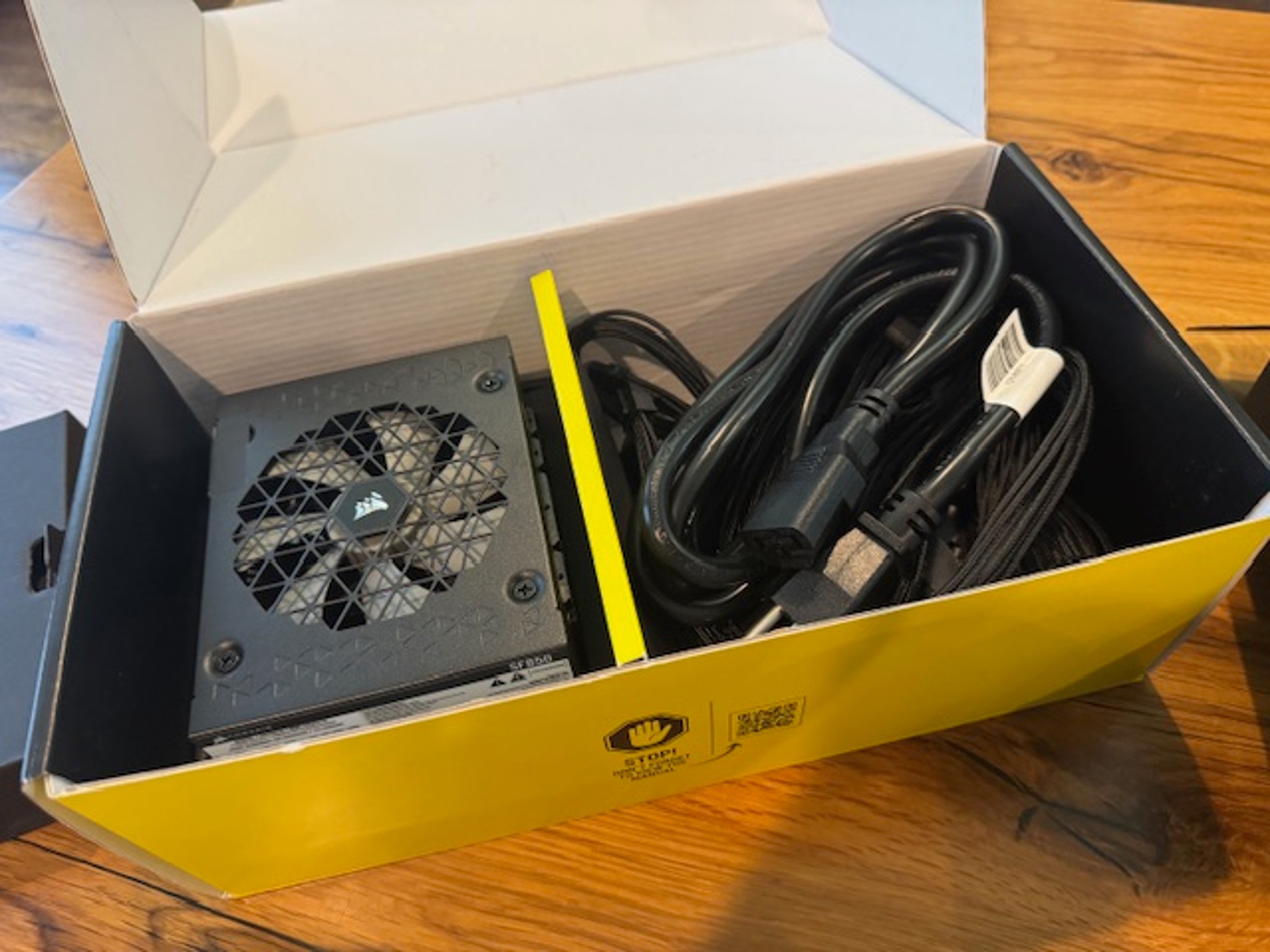 Like new Corsair SF850
