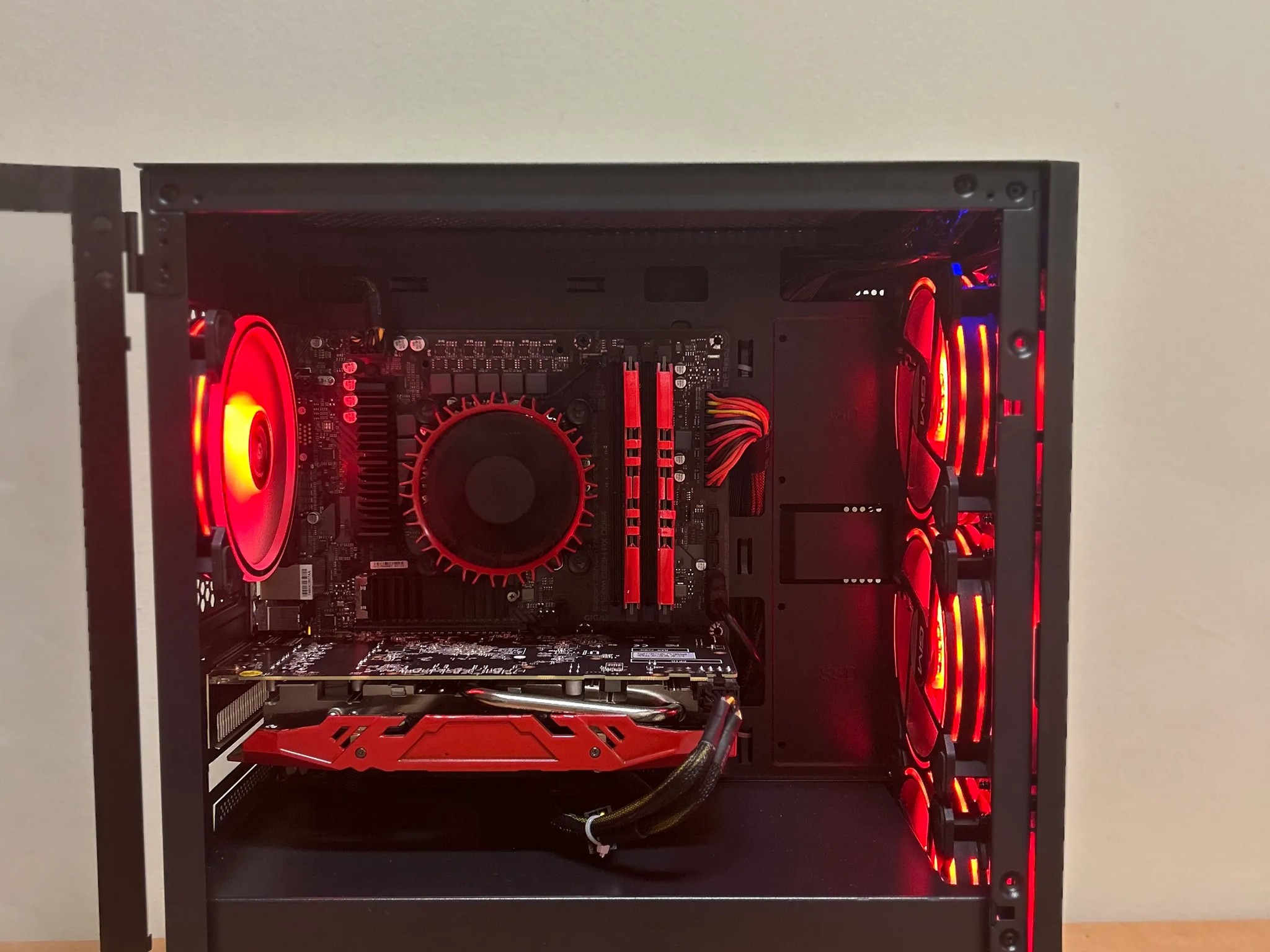 🔴Great Starter Budget 1080p PC 🔴(RX 580, I3-12100f)