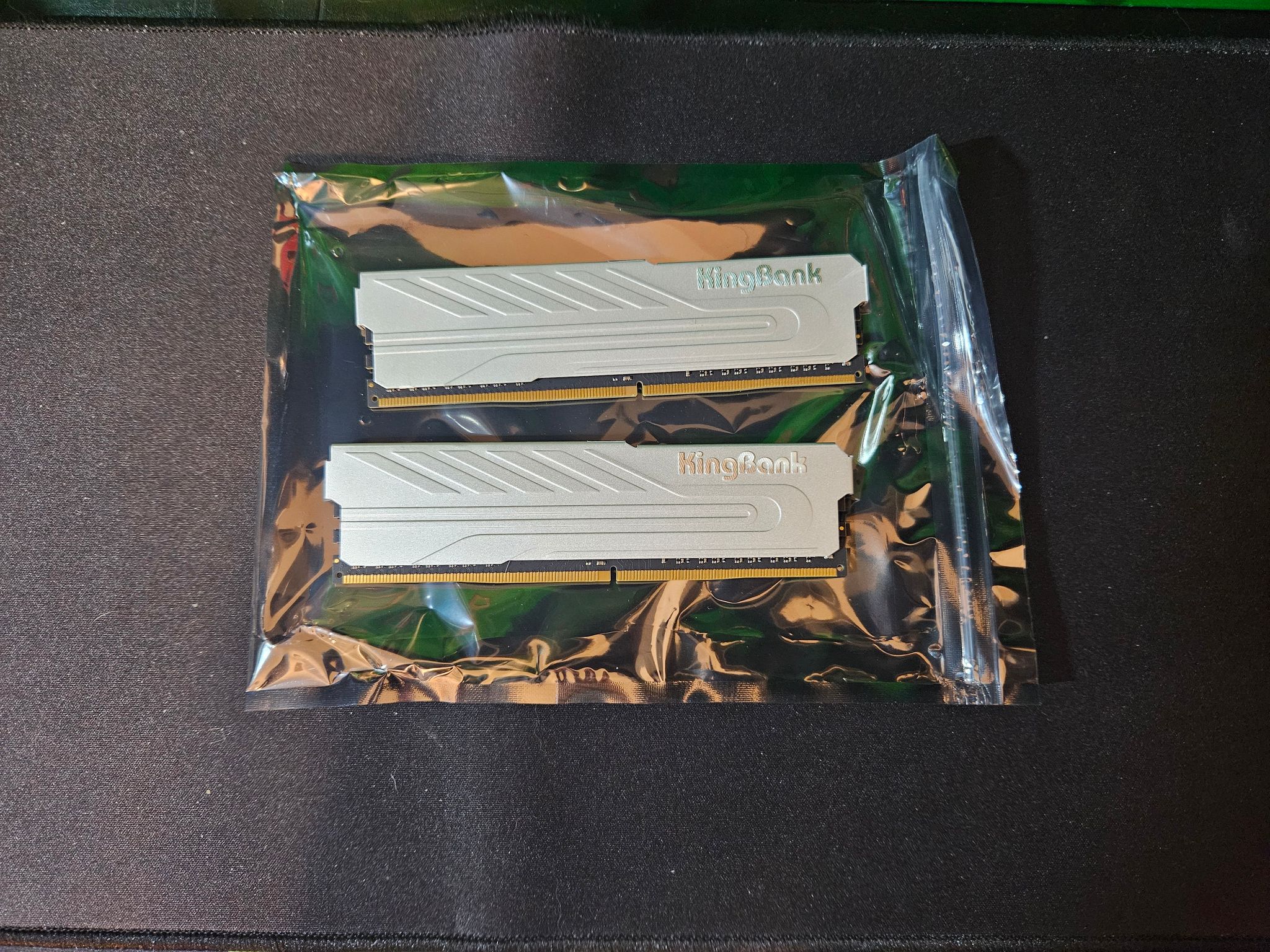 ☆★ Used 16gb DDR4 Kingbank 3200mhz ★☆