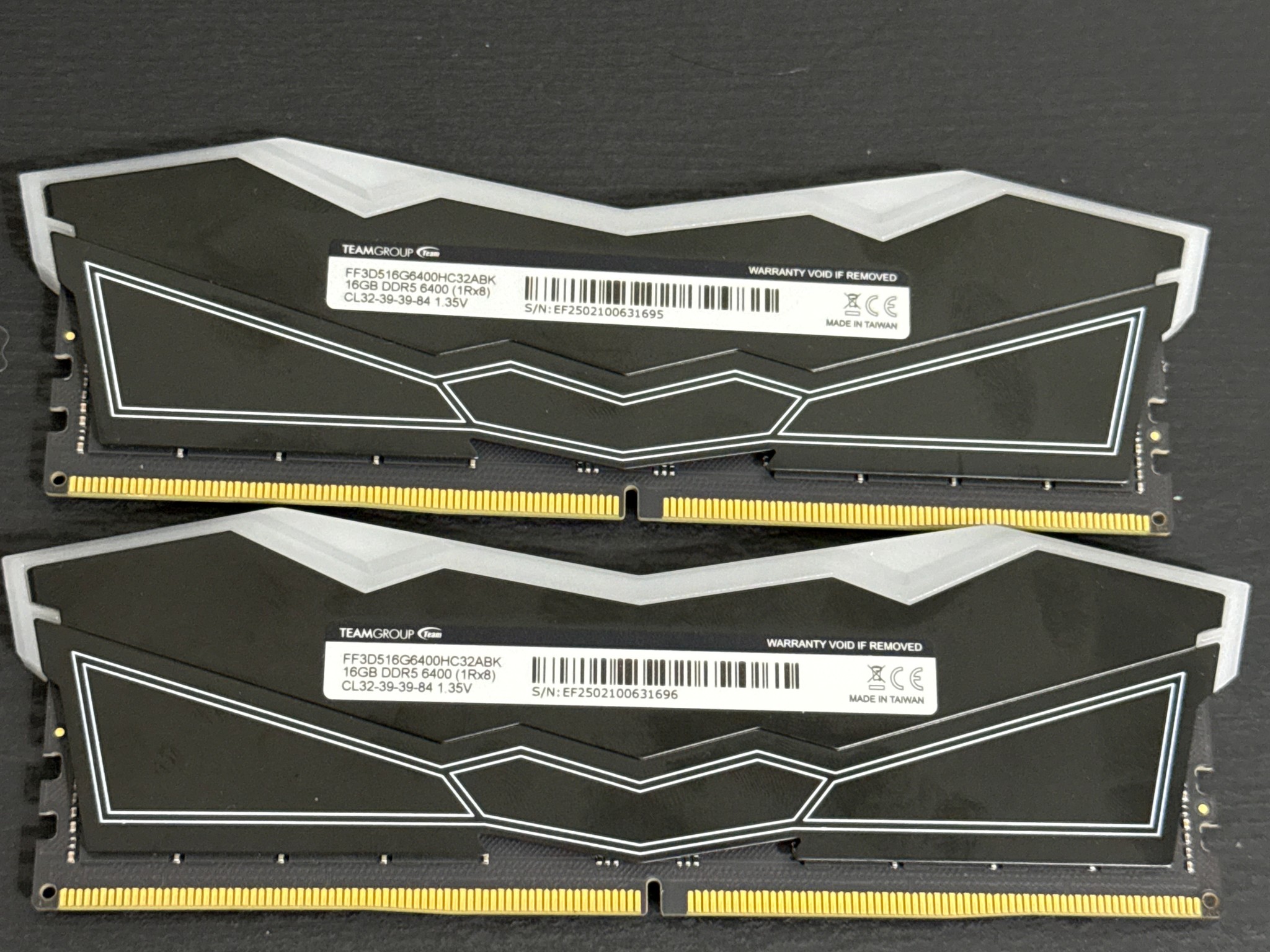 32GB DDR5 T-FORCE DELTA RGB 6400MT/s