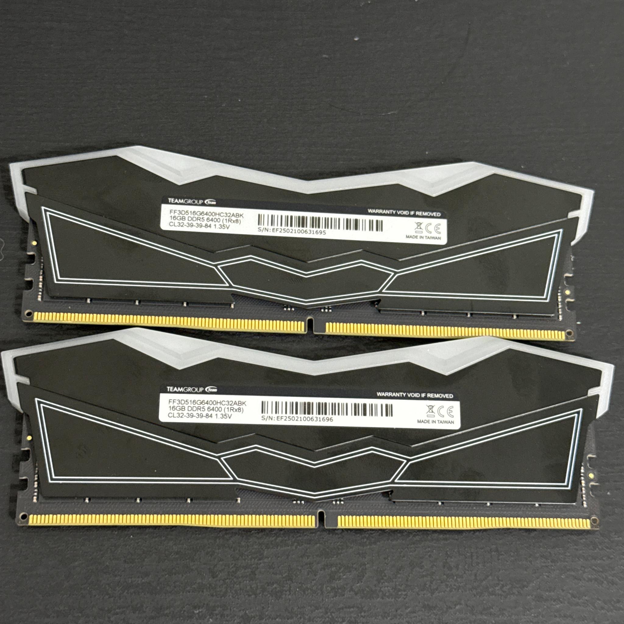 32GB DDR5 T-FORCE DELTA RGB 6400MT/s