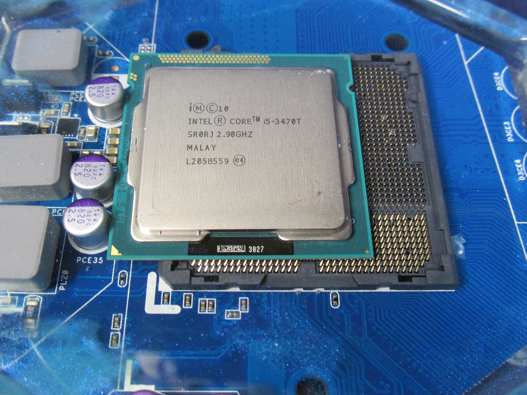 Handmade Clear Epoxy Resin Coaster With Intel Core i5-3470T (SR0RJ) & Motherboard