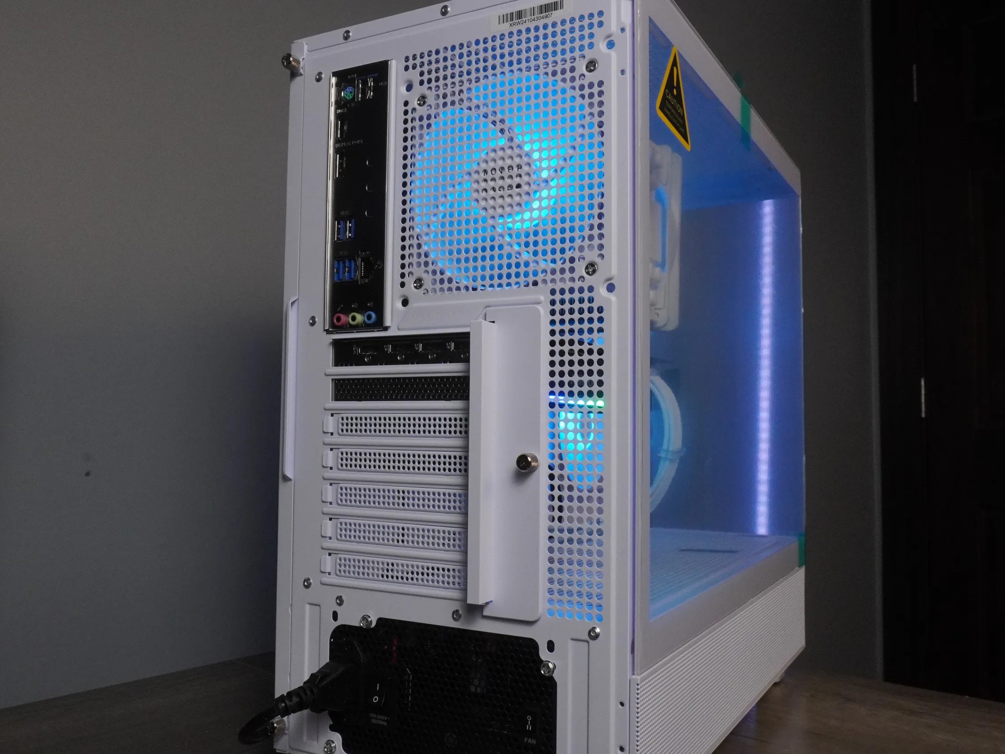 🤍AESTHETIC🤍 INTEL 1440P 💙ARC B570 10GB💙 💙i5 12400f💙 32GB RAM, 1TB NVME, WIFI, WINDOWS ACTIVATED