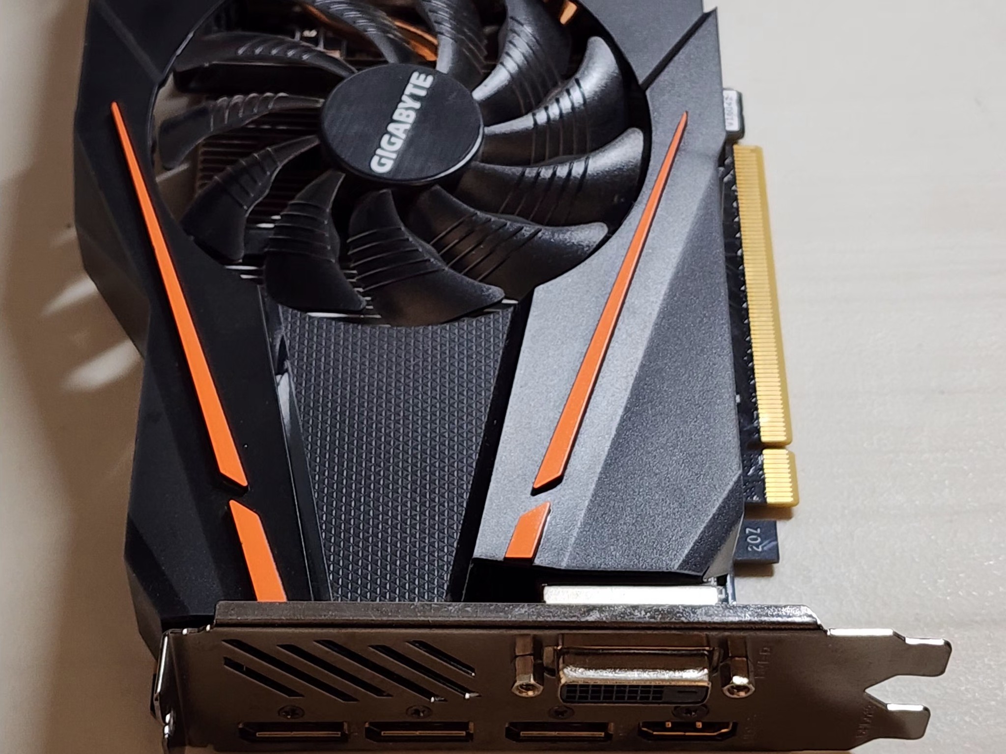Gigabyte GeForce GTX 1070 8GB GDDR5 Graphics Card Gaming GPU