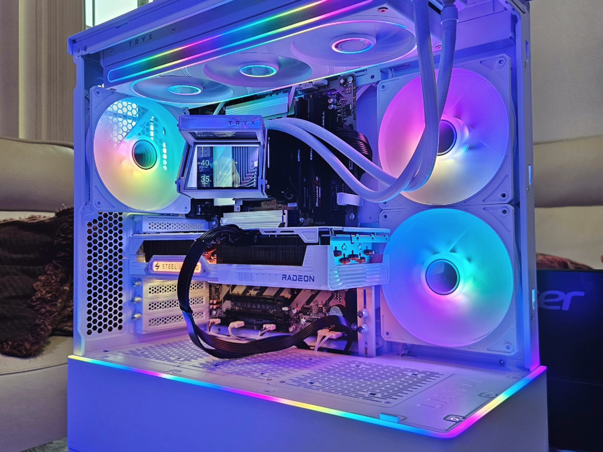 White Gaming PC • RX 9070 XT • Intel Core Ultra 7 265K • 32GB DDR5 • 1TB M.2 • TRYX Holo 360MM