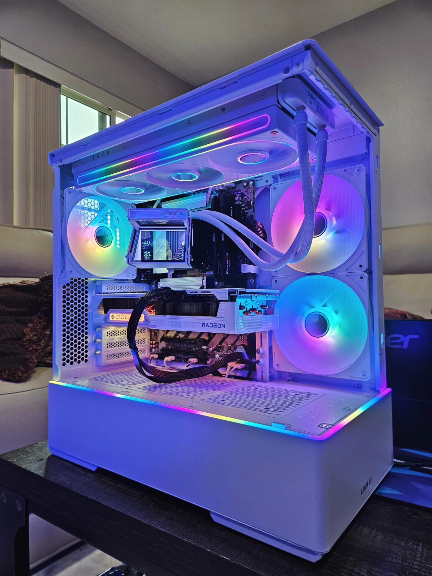 White Gaming PC • RX 9070 XT • Intel Core Ultra 7 265K • 32GB DDR5 • 1TB M.2 • TRYX Holo 360MM