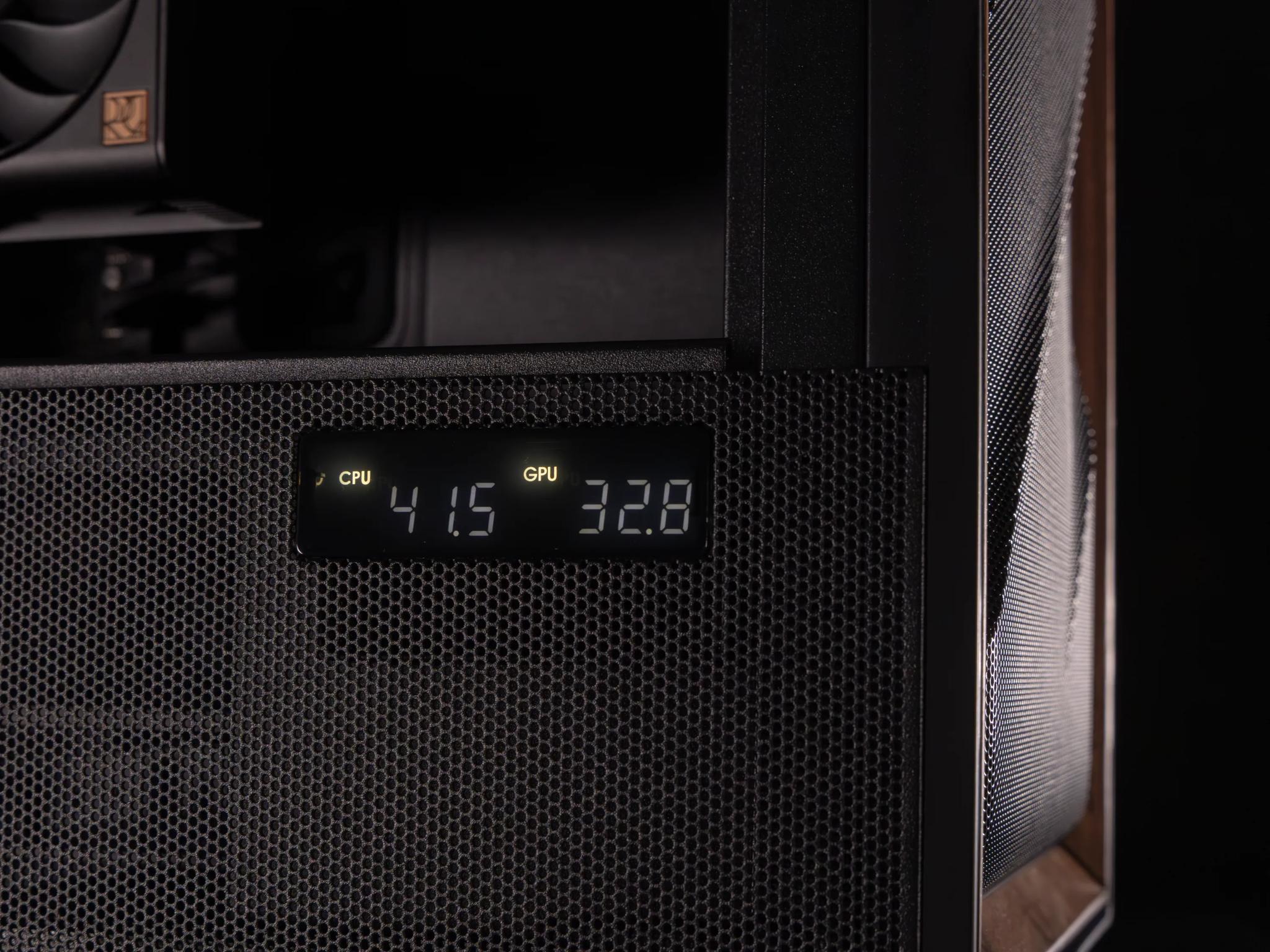 🦂 Alcantara 🦂 RTX 4070 Super / AMD R7 9700X / 1TB NVME / 32GB DDR5 RAM / 420 AIO / Windows 11 Pro