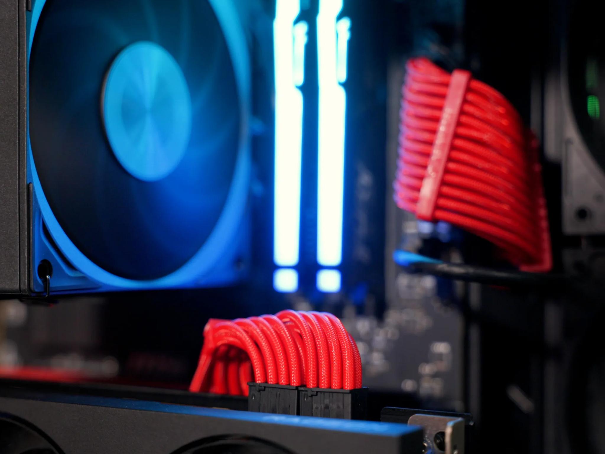 Zach’s Tech Turf | LTT PC Challenge Build – Ryzen 5 7600X + RX 7800 XT