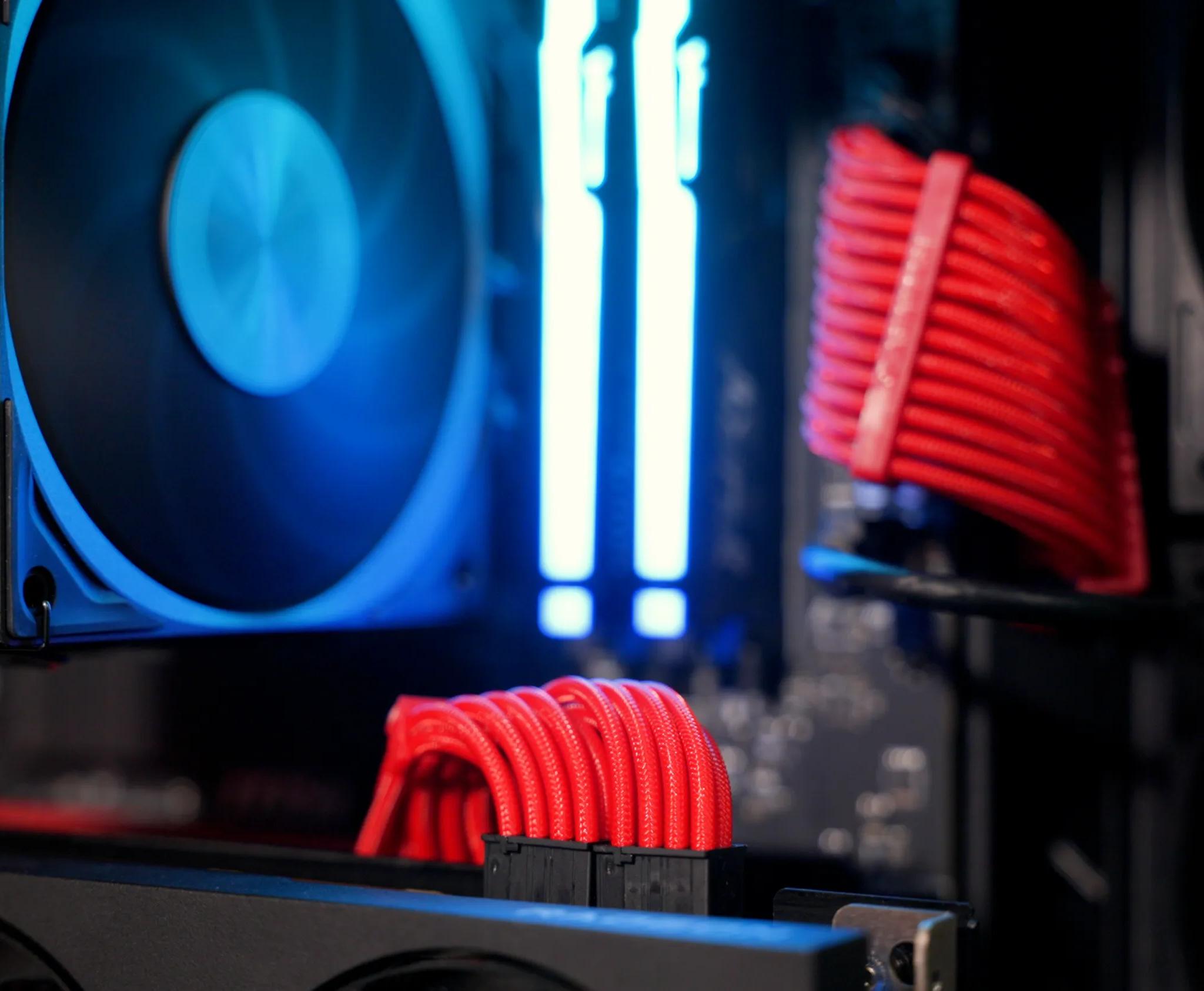 Zach’s Tech Turf | LTT PC Challenge Build – Ryzen 5 7600X + RX 7800 XT