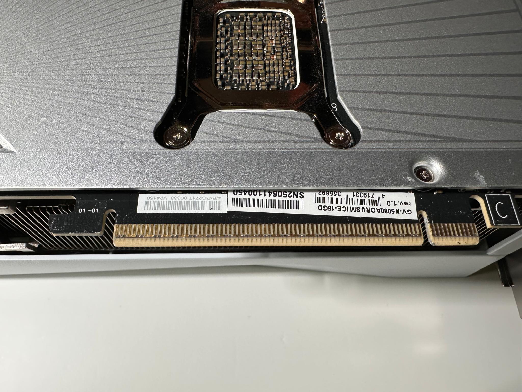 Gigabyte AORUS RTX 5080 Master Ice