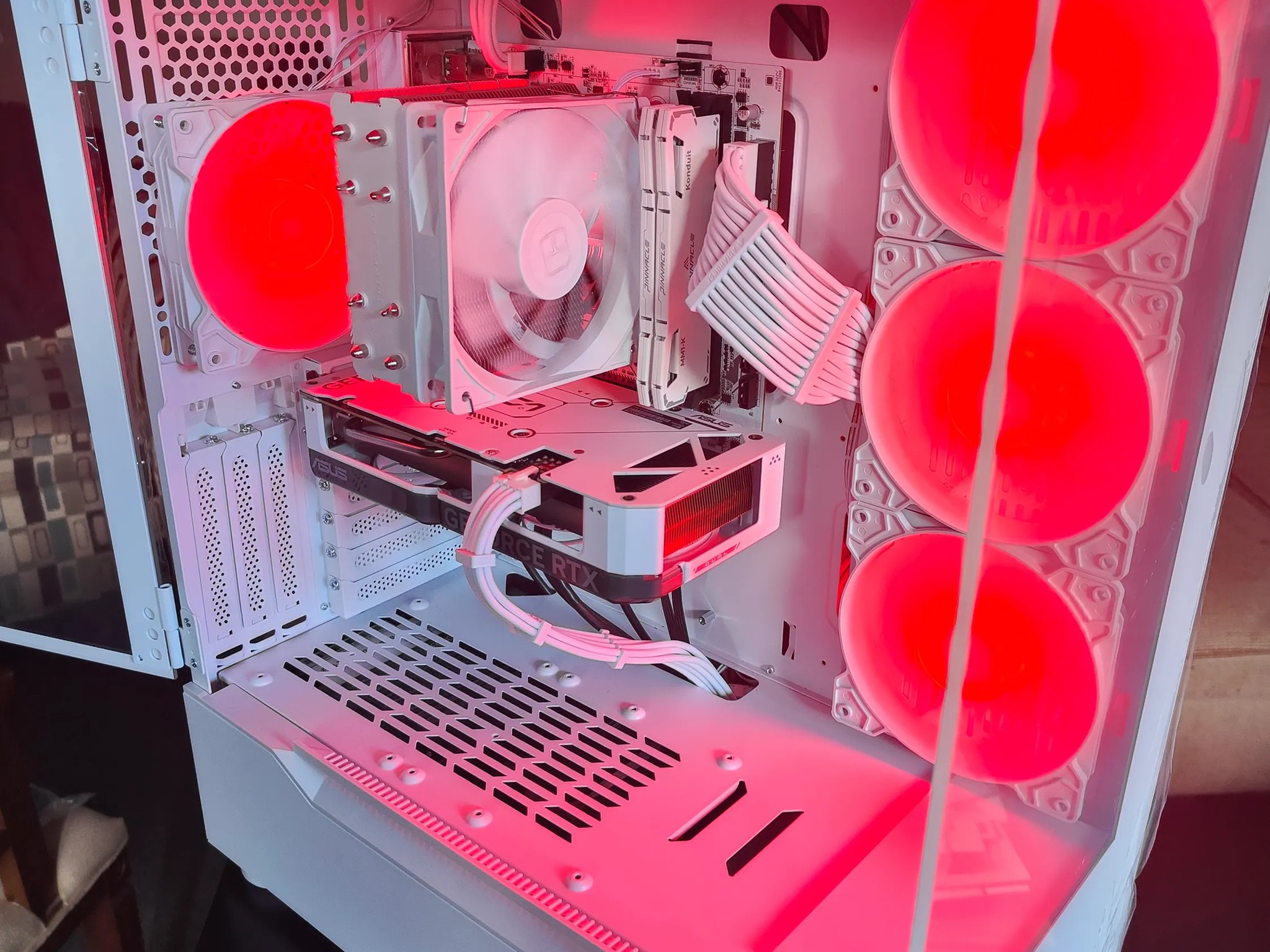 All White 1080p Gaming PC, Ryzen 5600/16gb DDR4/1tb SSD/RTX 4060