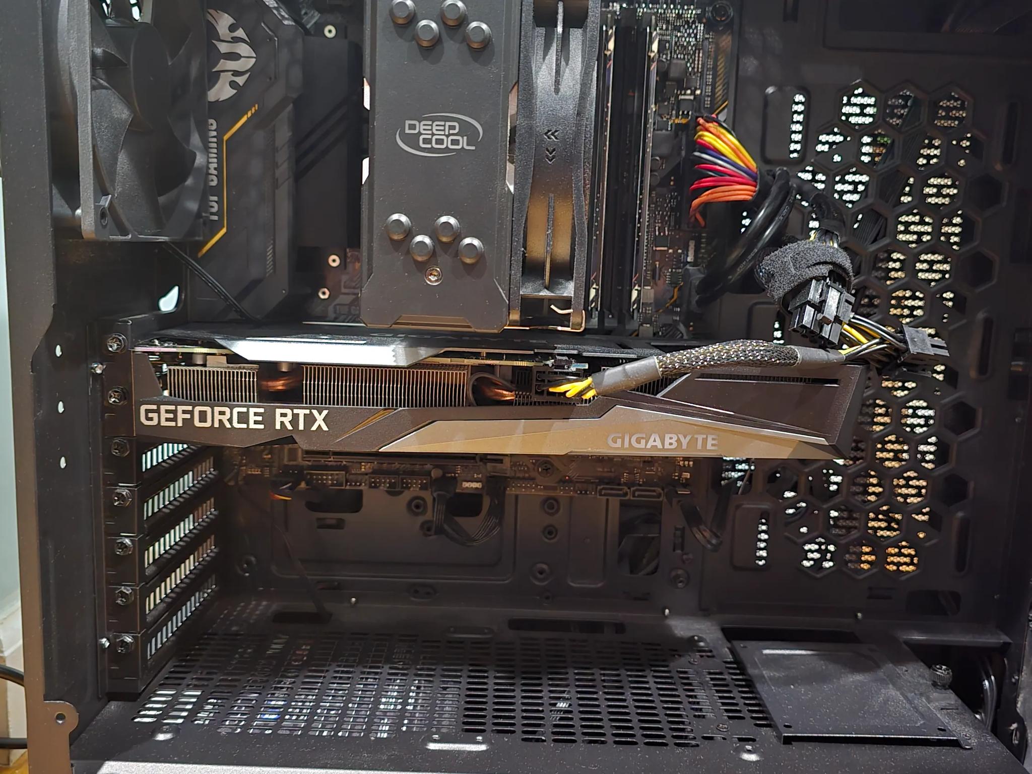 USED Gaming PC Gigabyte 3060 12GB Intel I7-10700f 8 Cores 16Gb RAM
