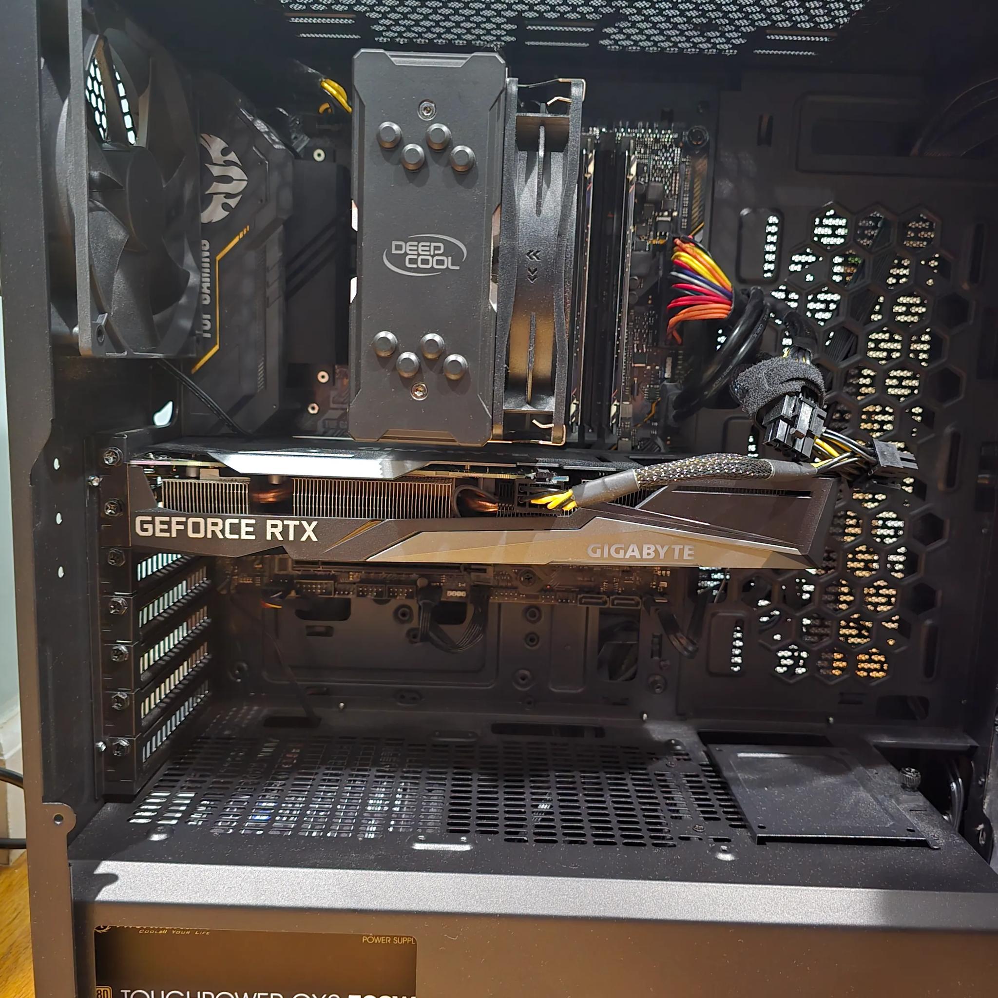 USED Gaming PC Gigabyte 3060 12GB Intel I7-10700f 8 Cores 16Gb RAM