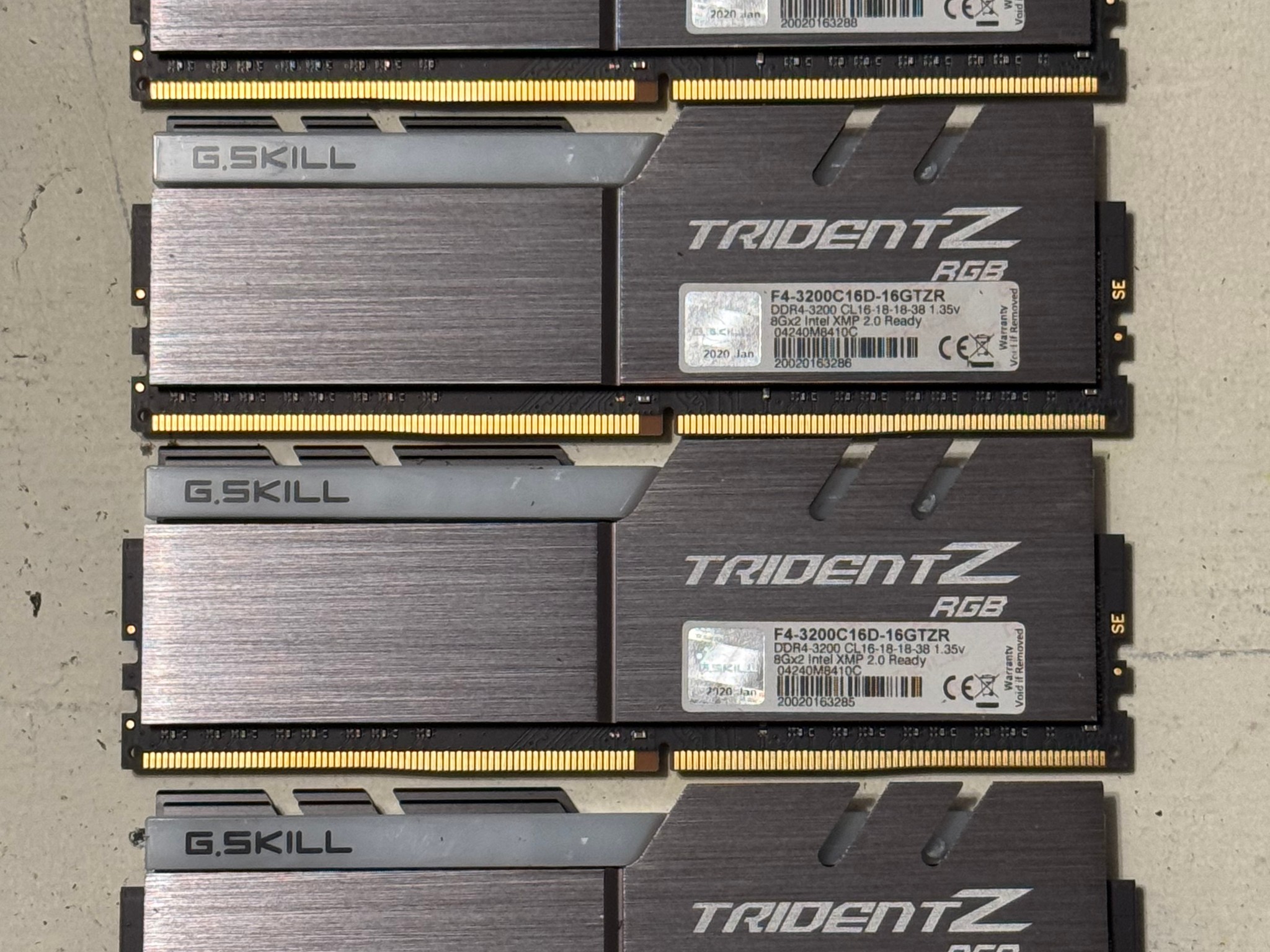G.Skill Trident Z RGB 32 GB (4x8 GB) DDR4-3200 CL16 Memory