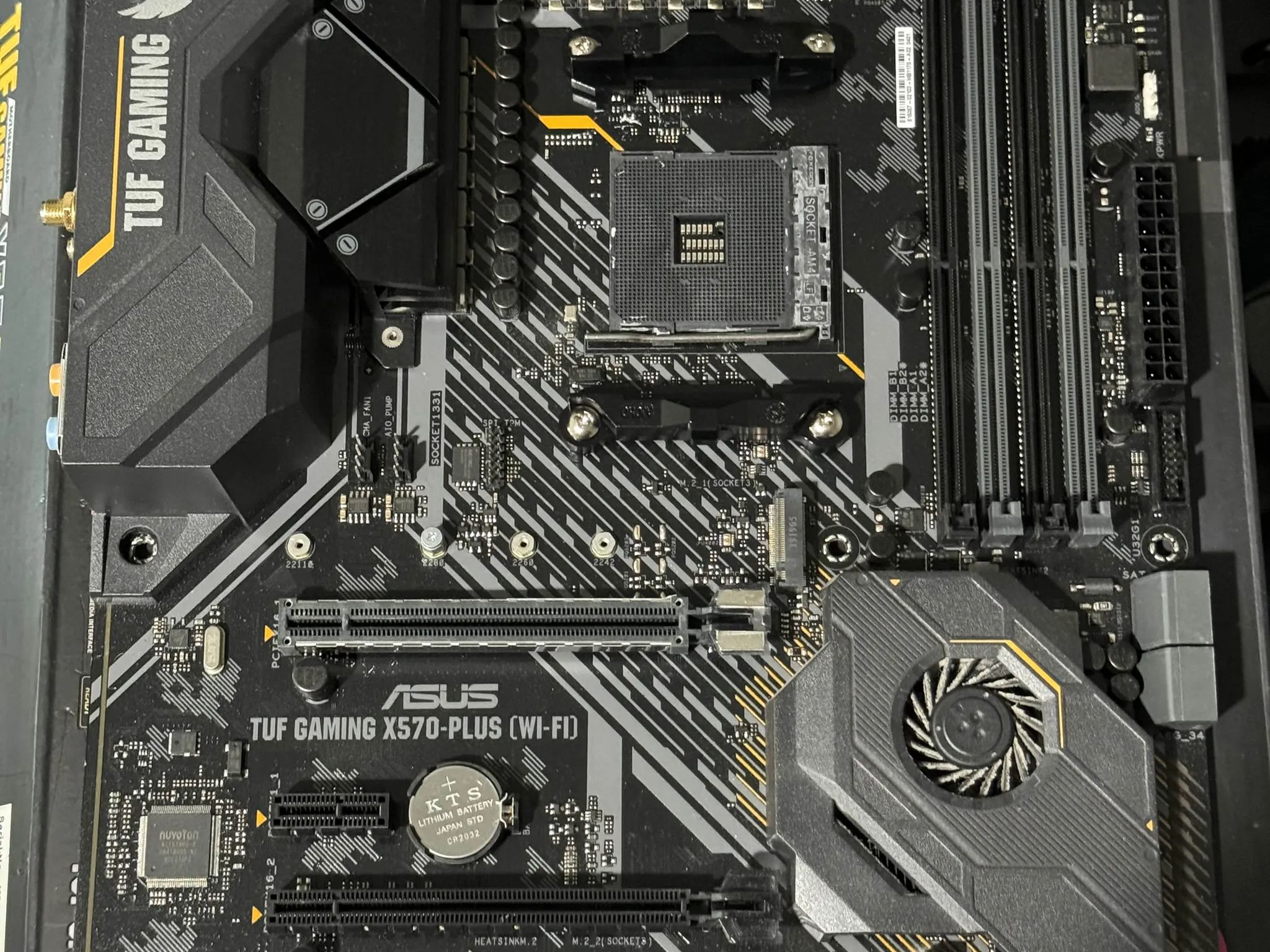 ASUS X570 TUF Plus Wifi (ALL ACCESSORIES INCLUDED, SEE DESCRIPTION)