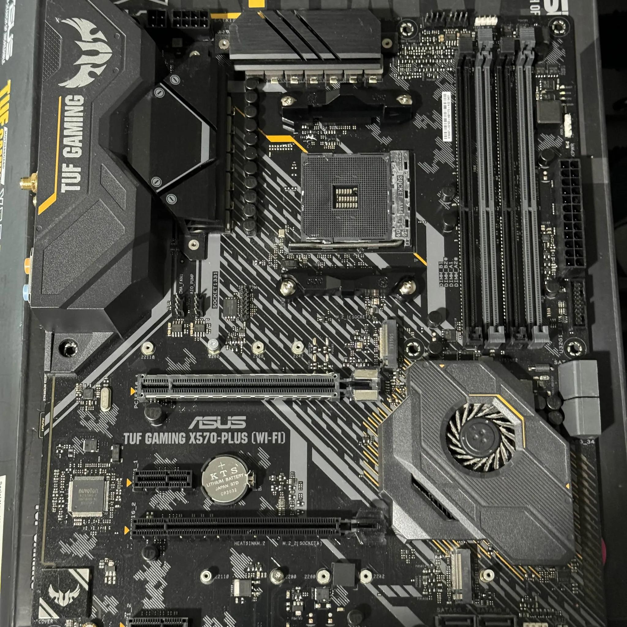 ASUS X570 TUF Plus Wifi (ALL ACCESSORIES INCLUDED, SEE DESCRIPTION)