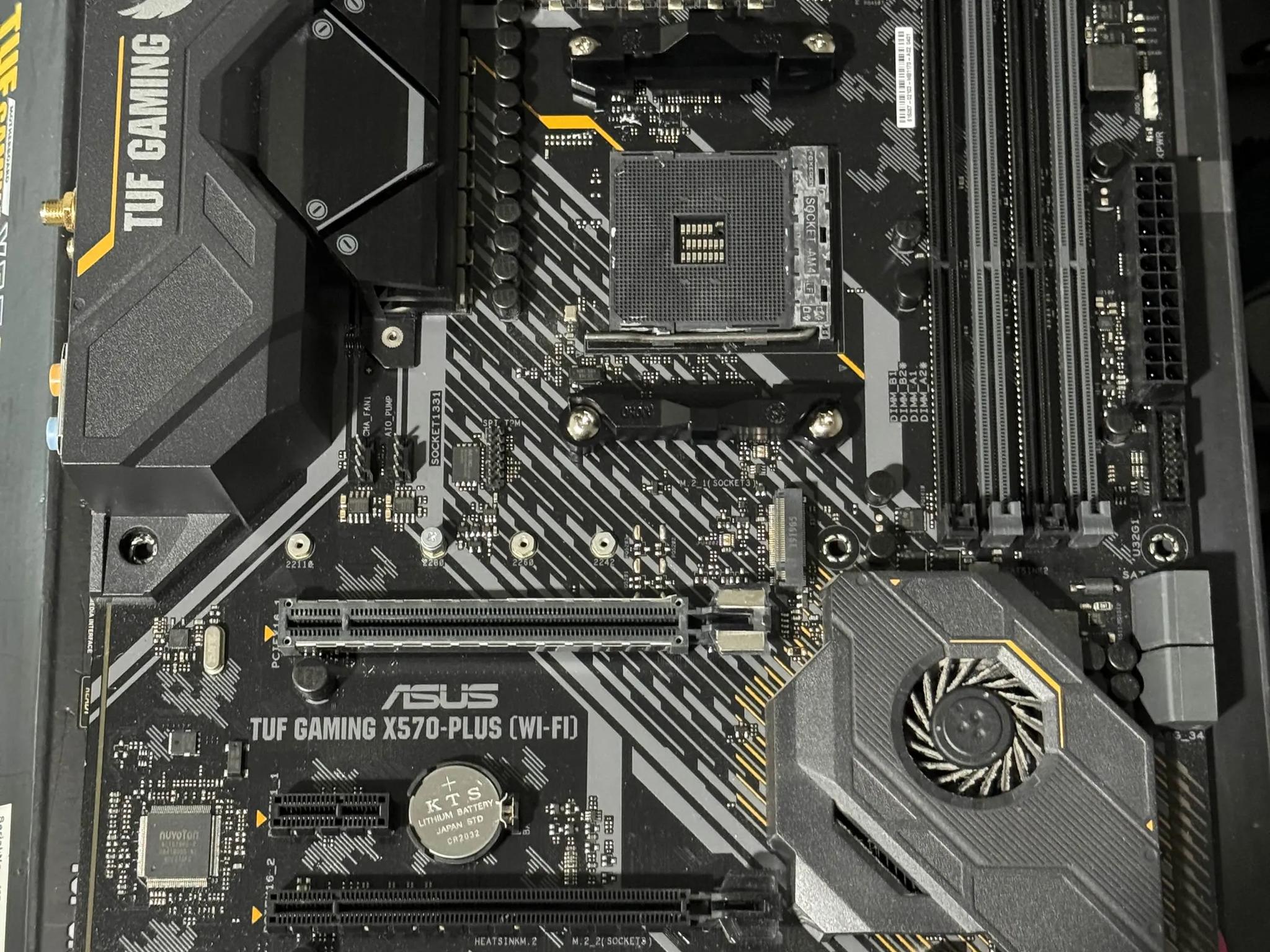 ASUS X570 TUF Plus Wifi (ALL ACCESSORIES INCLUDED, SEE DESCRIPTION)