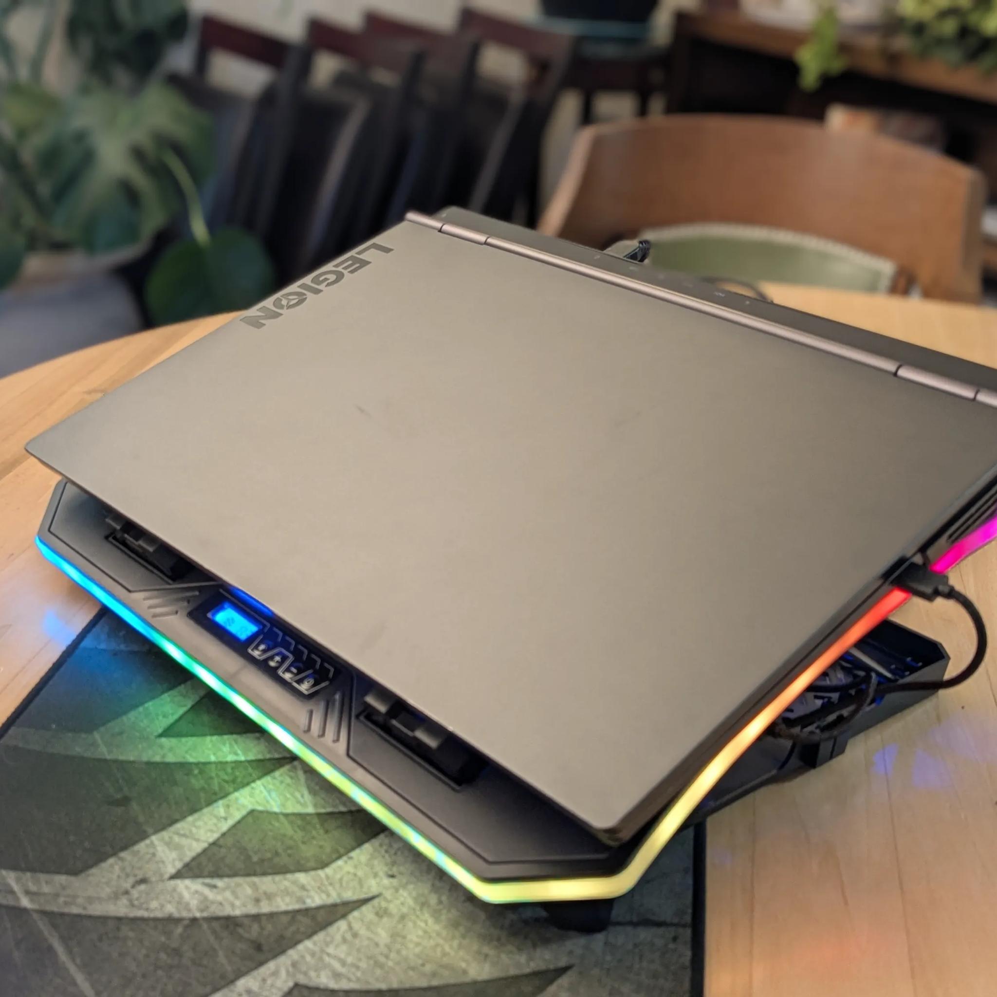 🔥 Lenovo Legion Y740 17" – RTX 2080 Gaming Beast + RGB Stand 💻