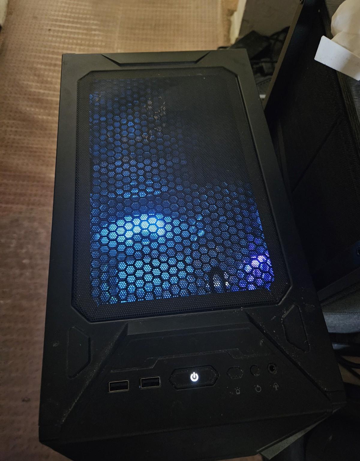 ABS Gaming pc Zotac White edition3060 ti i7-10700f 750w 32 gb ddr4