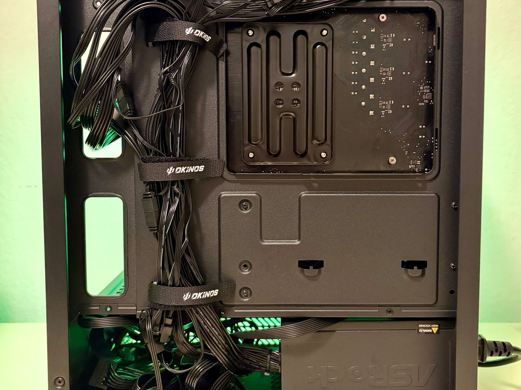 Ryzen 7 3700X + RX 7600 – 32GB RAM