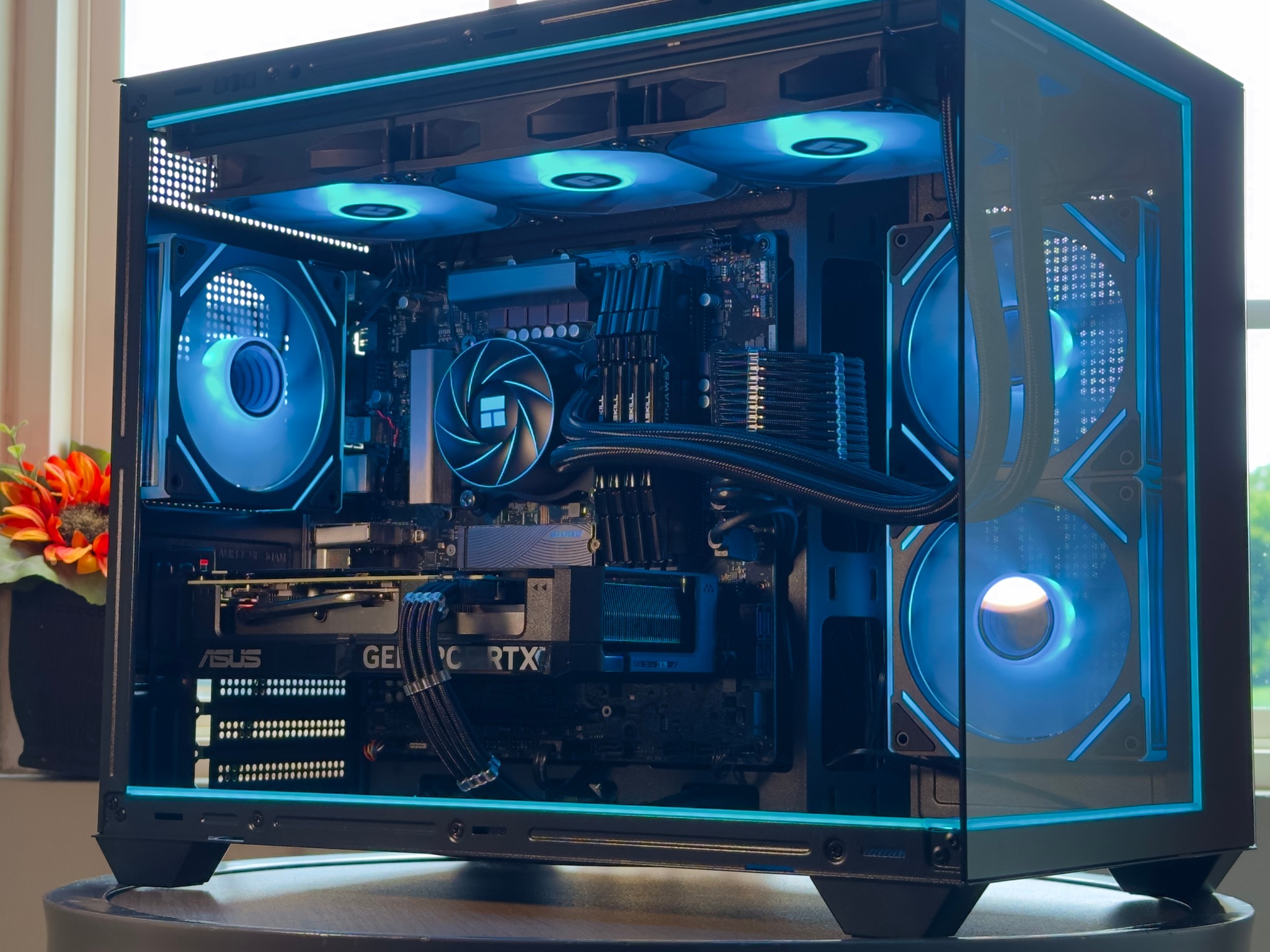💙Gaming/Steaming PC💚 | RTX 4070 12GB | Intel i7 | 2.5TB | 16GB (3200hz) | WiFi + BT | Windows 11
