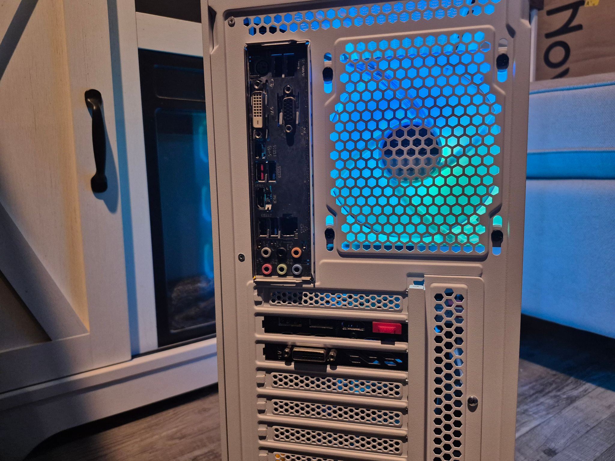 140 FPS Fortnite | Overclocked i7-6700K, 32GB RAM, GTX 1070, 512GB SSD, Win11
